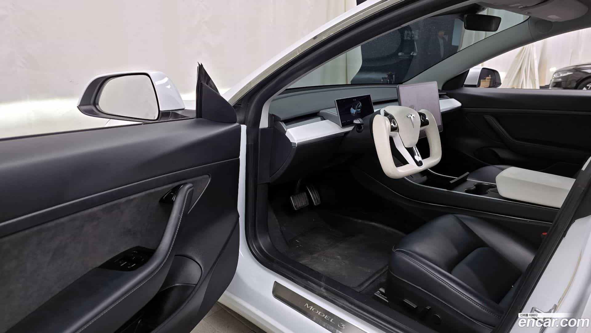 Model 3 Tesla 2020.10-INNER-010