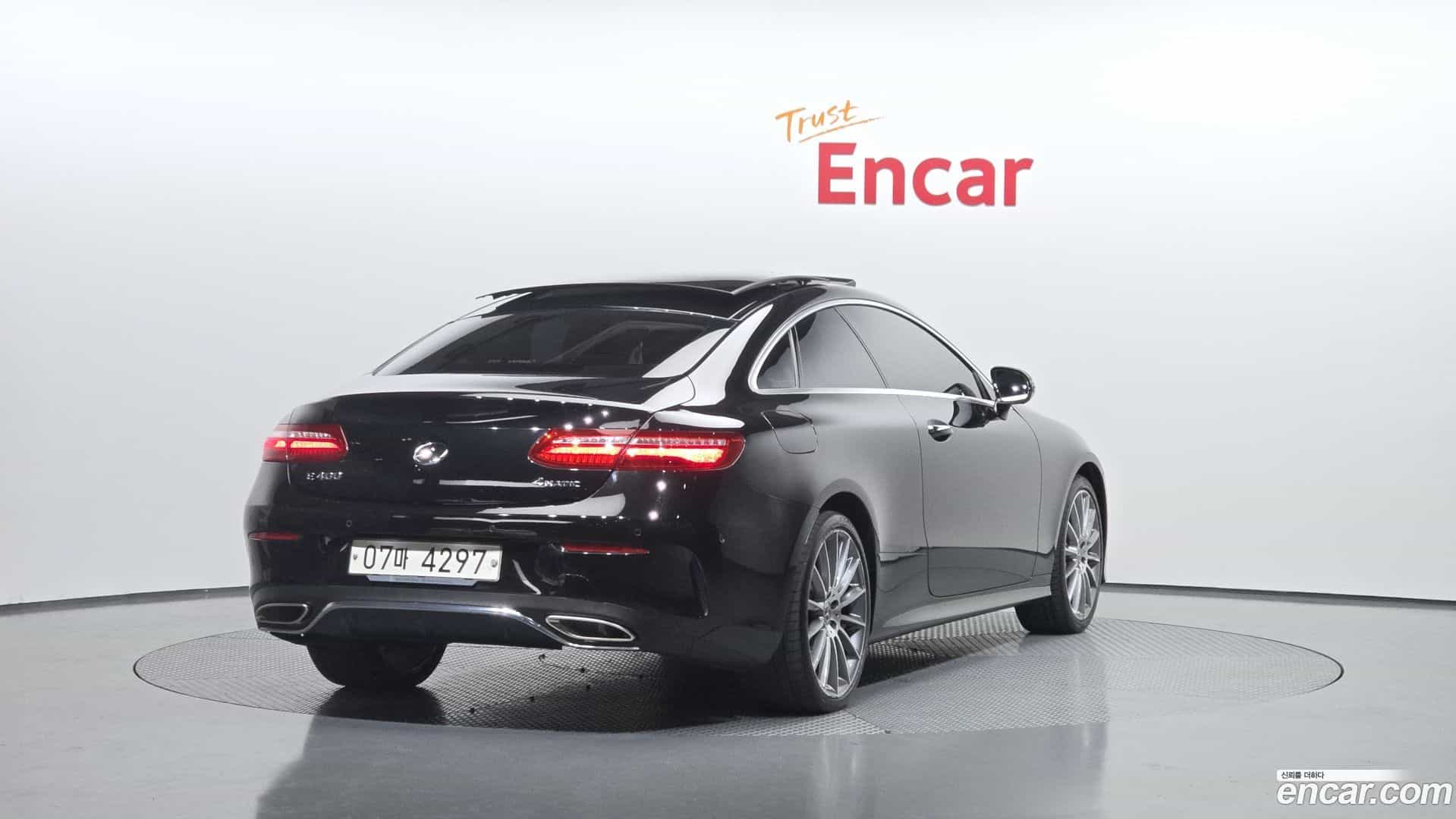 E-Class Mercedes-Benz 2017.8-OUTER-002
