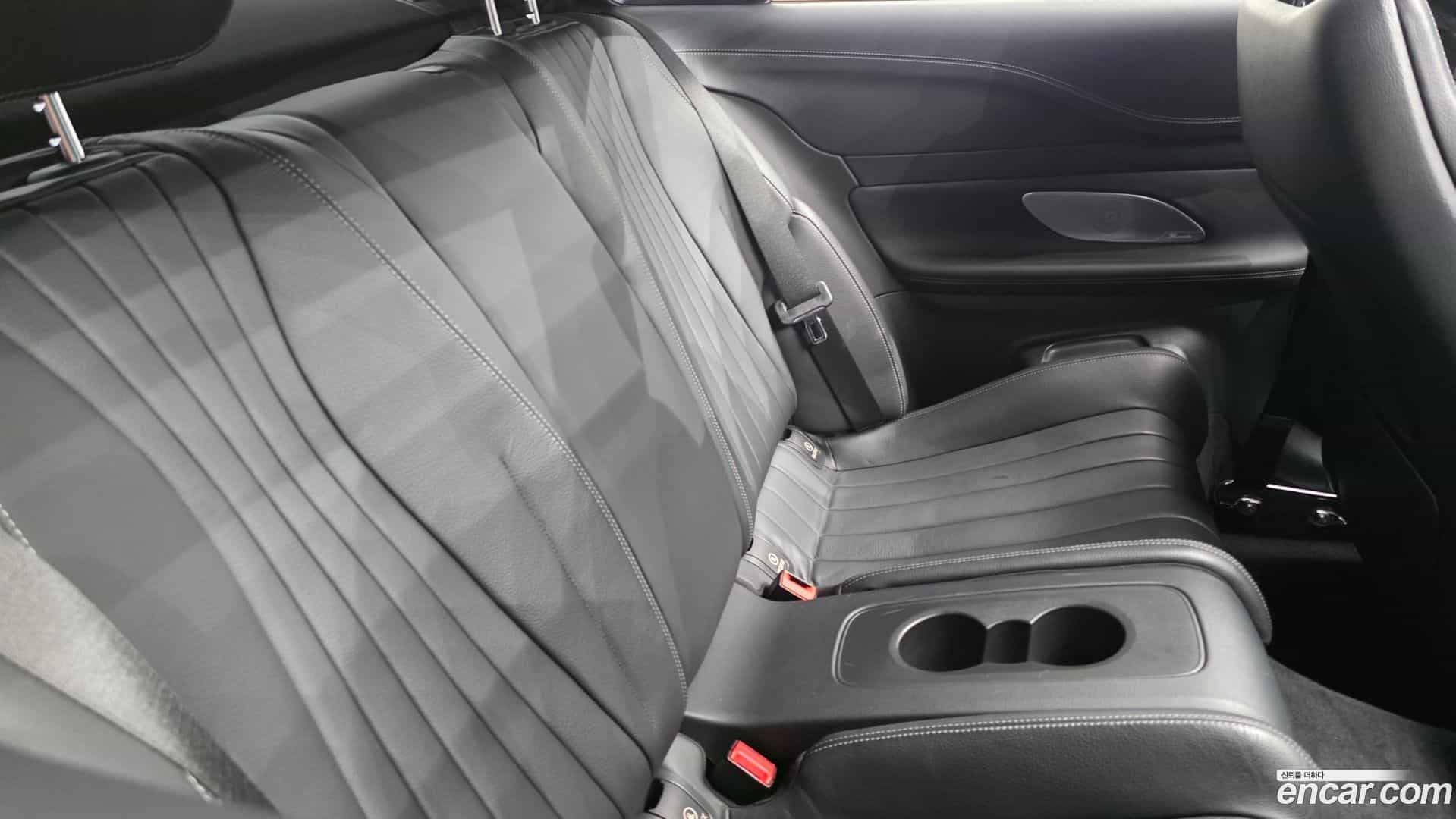 E-Class Mercedes-Benz 2017.8-OPTION-015
