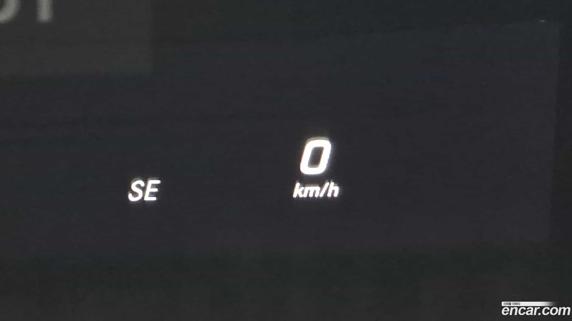 E-Class Mercedes-Benz 2017.8-OPTION-021