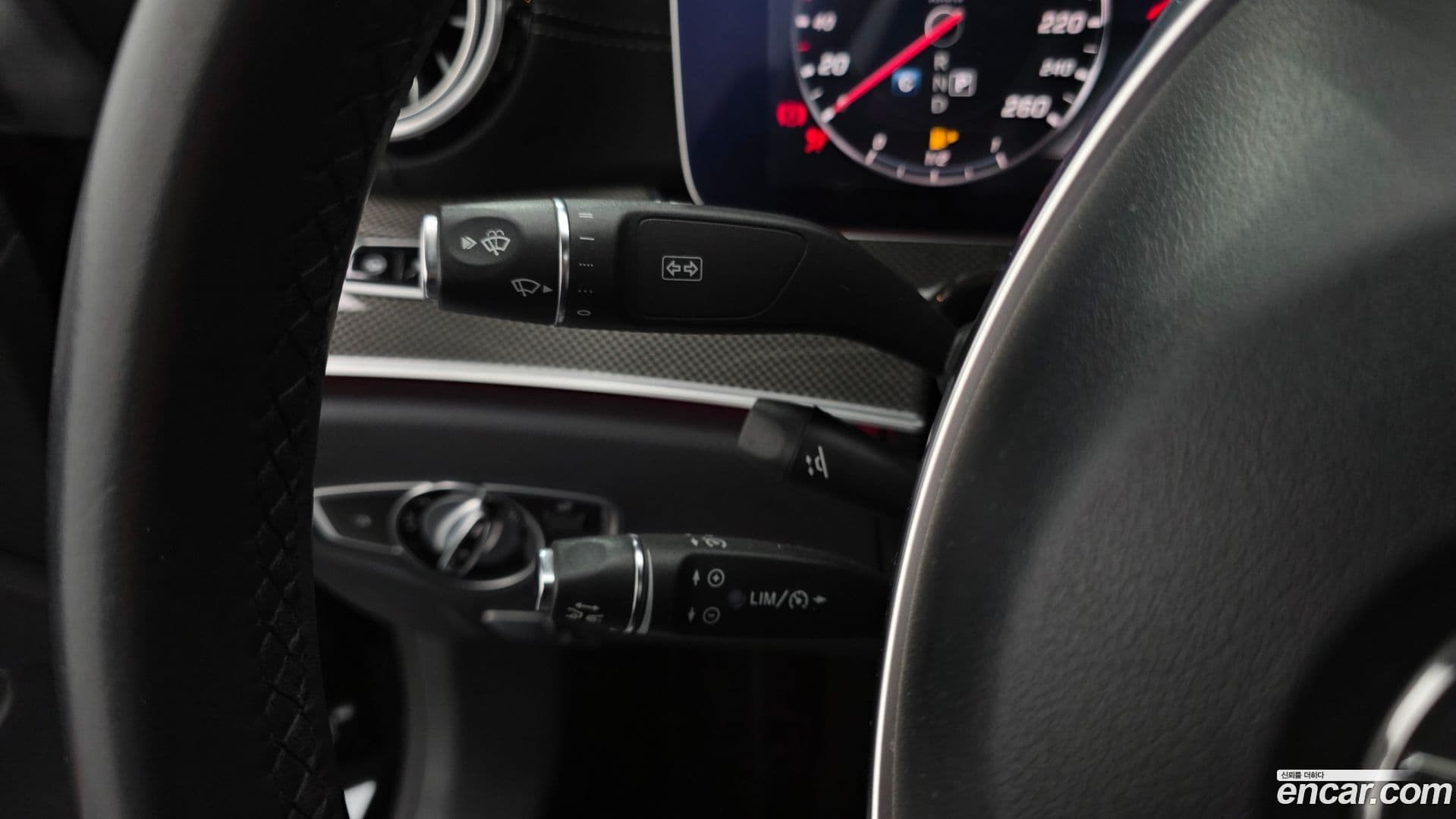 Main__Slider__Photo:E-Class Mercedes-Benz 2017.8-18