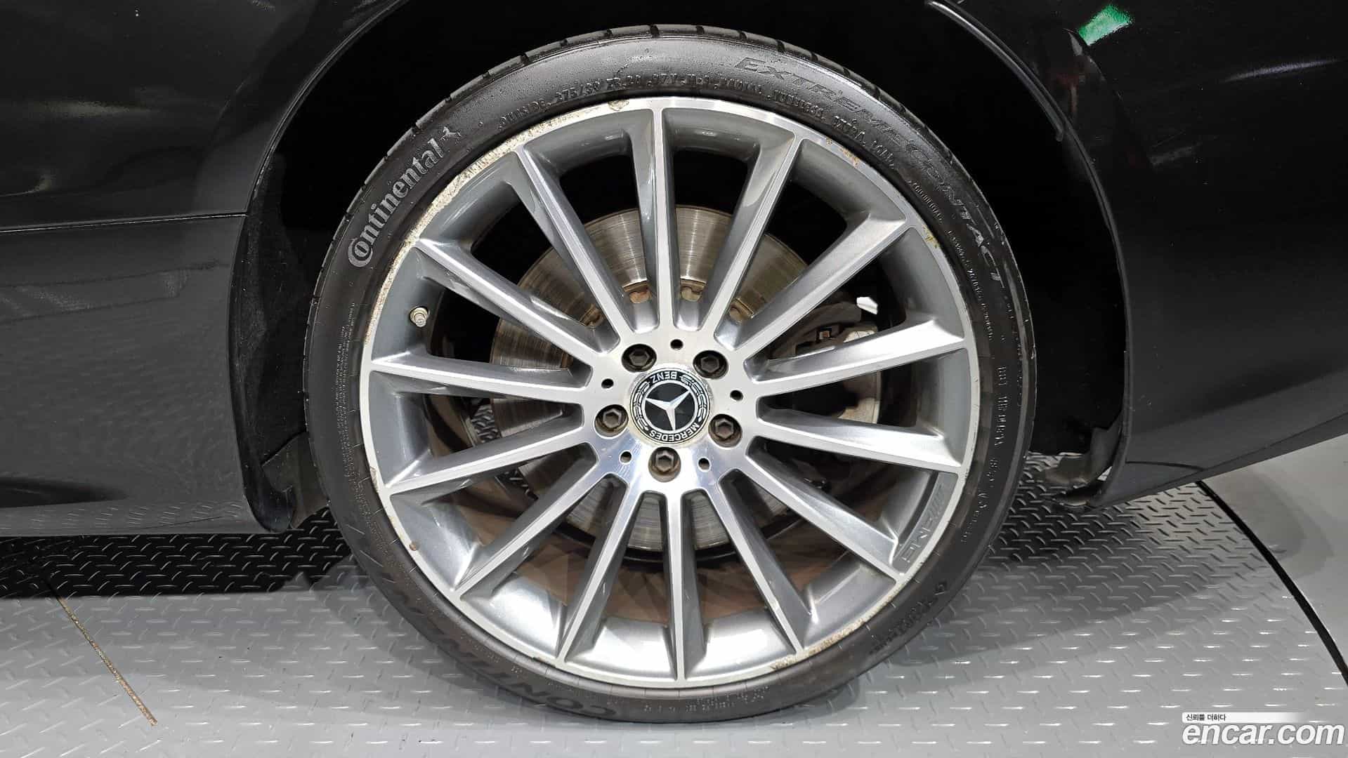 E-Class Mercedes-Benz 2017.8-OUTER-031