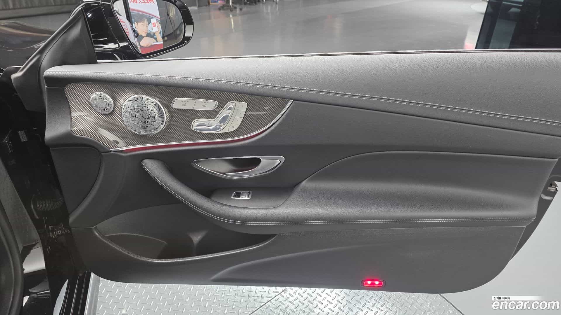 E-Class Mercedes-Benz 2017.8-INNER-035