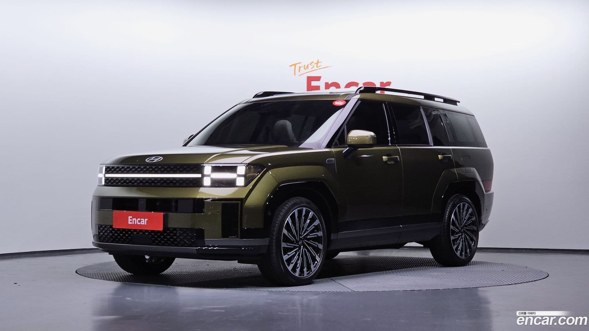 Main__Slider__Photo:Santafe Hyundai 2023.9-0