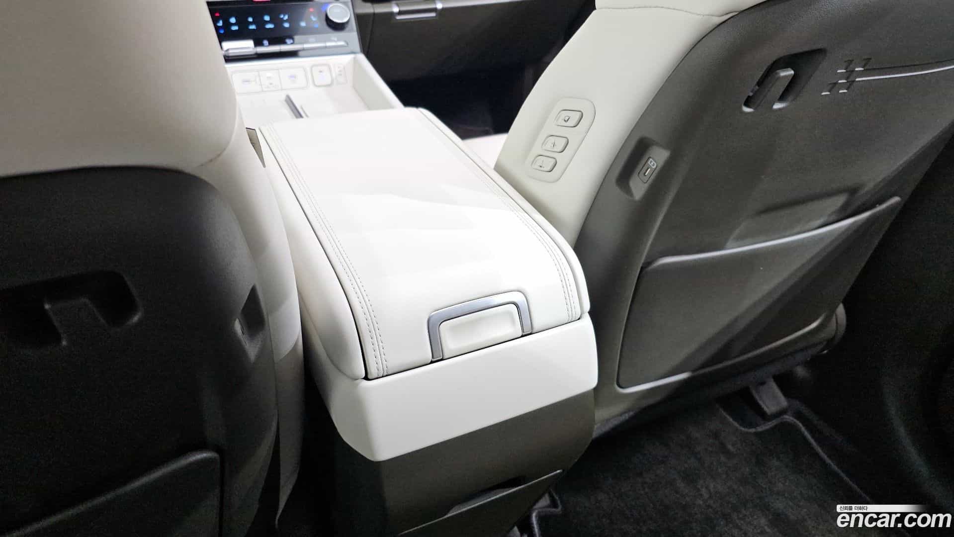 Santafe Hyundai 2023.9-OPTION-046