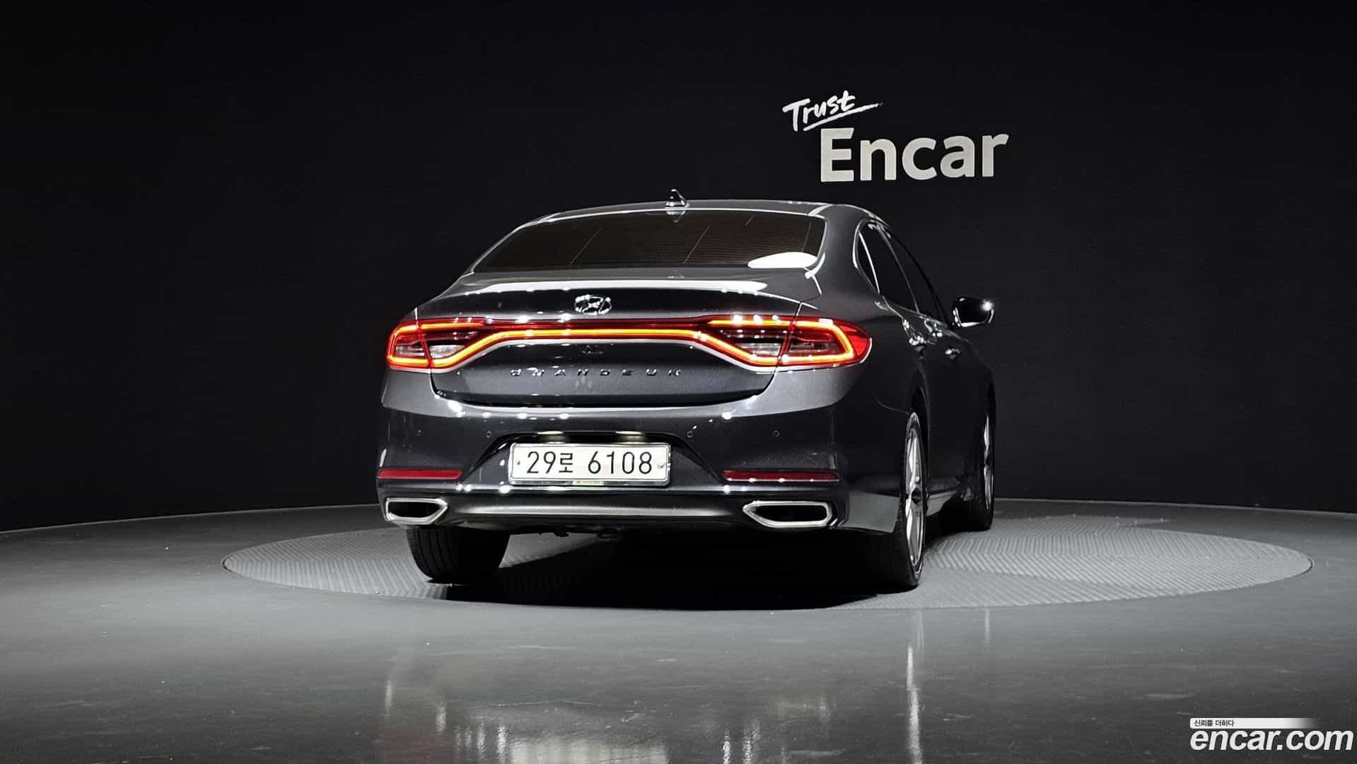 Grandeur Hyundai 2018.3-OUTER-004