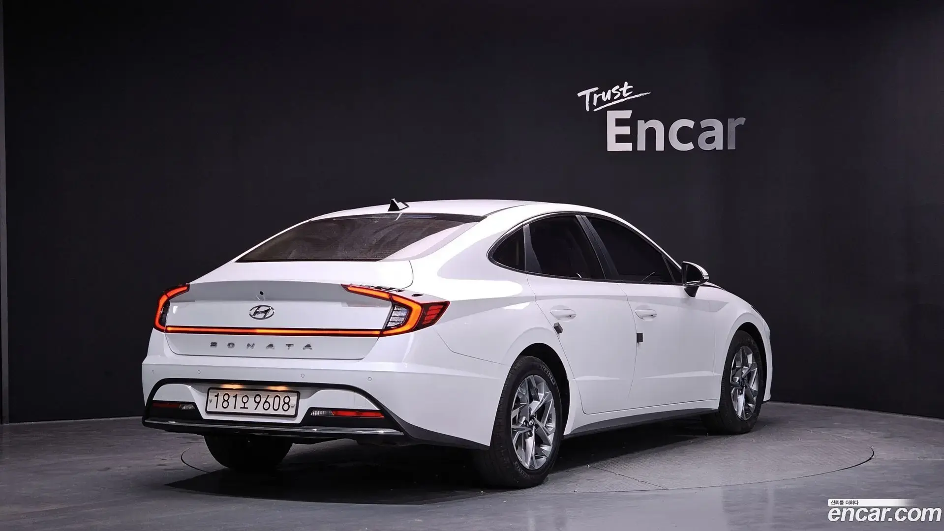 Main__Slider__Photo:Sonata Hyundai 2019.5-1