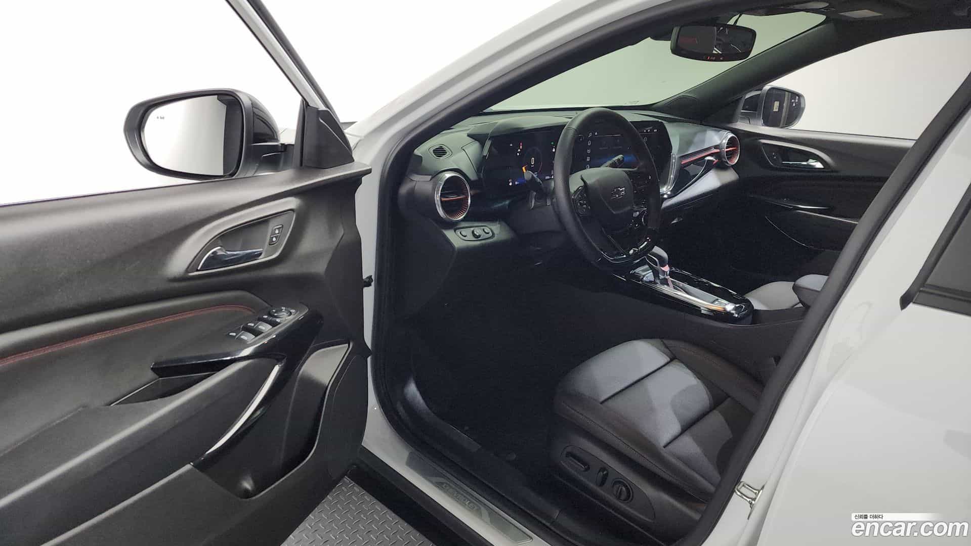 Trax Chevrolet 2024.8-INNER-010