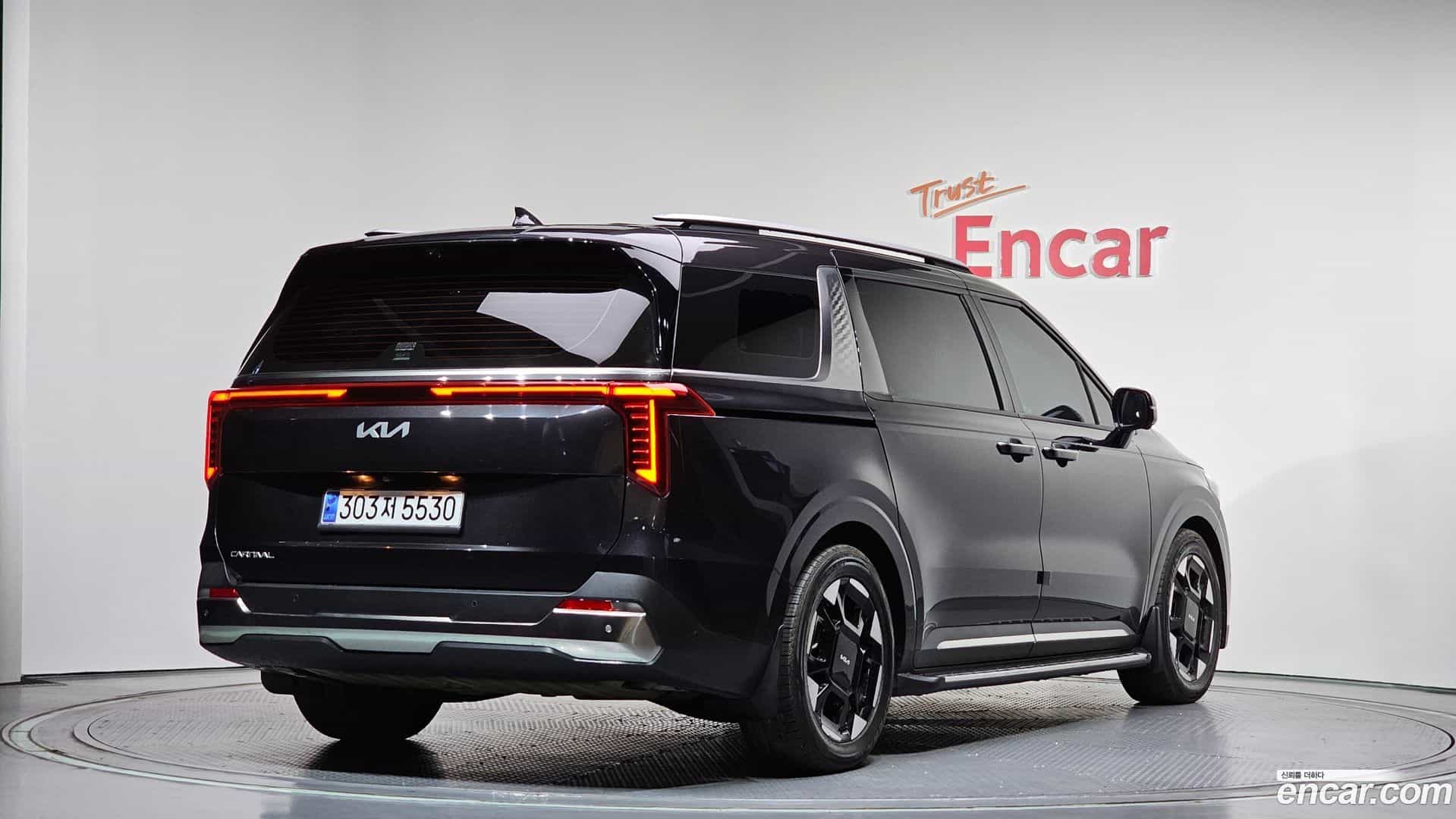 Canival Kia 2023.11-OUTER-002