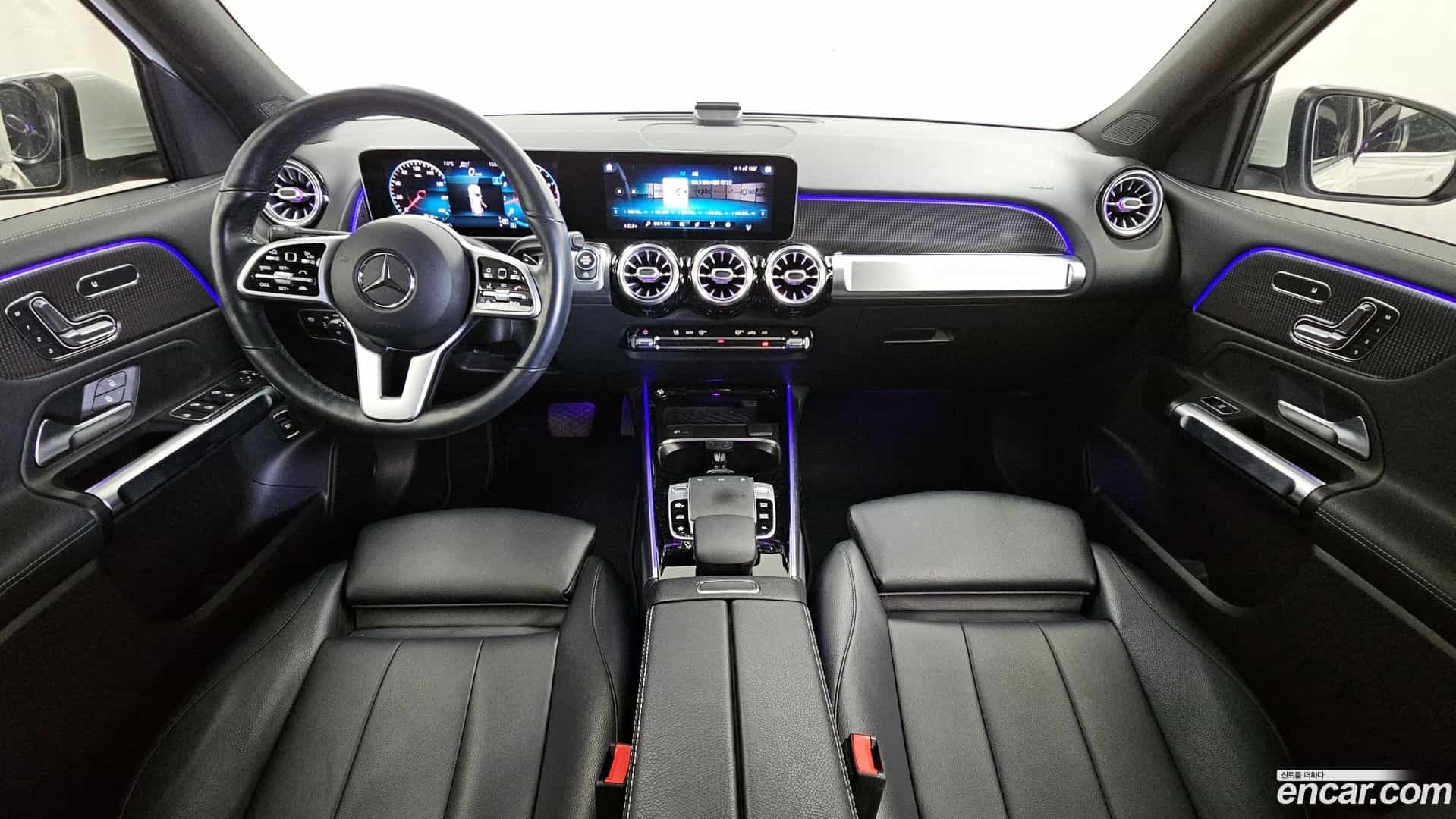 GLB-Class Mercedes-Benz 2020.10-INNER-007