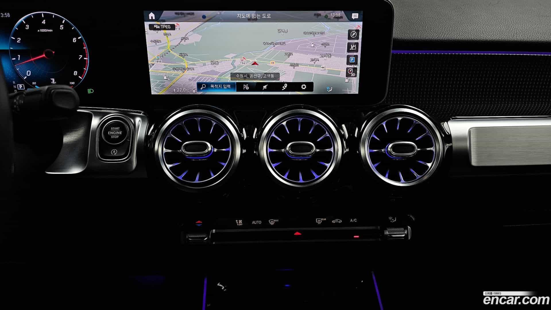 GLB-Class Mercedes-Benz 2020.10-OPTION-018