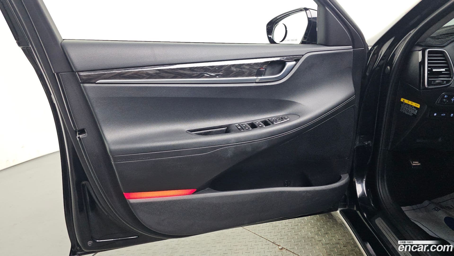 Main__Slider__Photo:Grandeur Hyundai 2018.7-23
