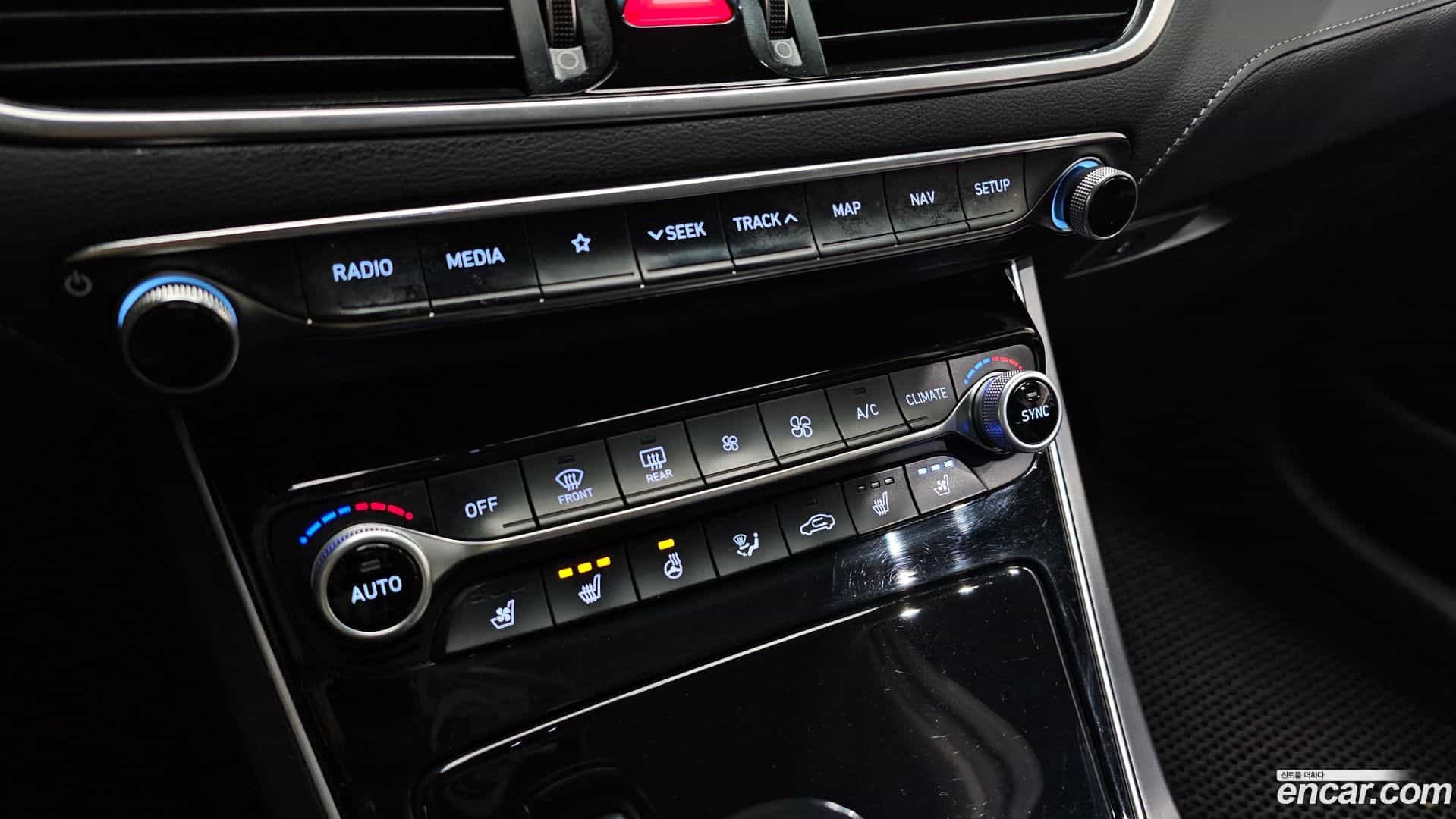 Grandeur Hyundai 2018.7-OPTION-042