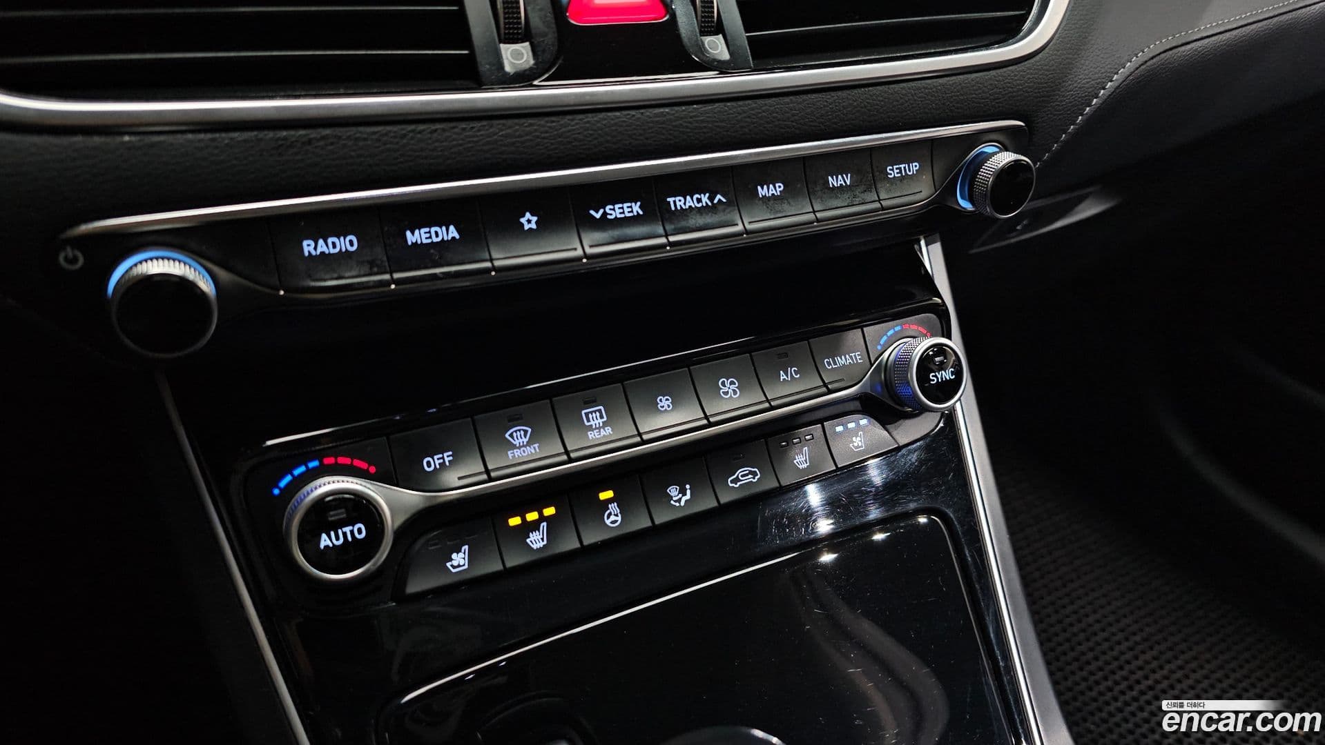 Main__Slider__Photo:Grandeur Hyundai 2018.7-28