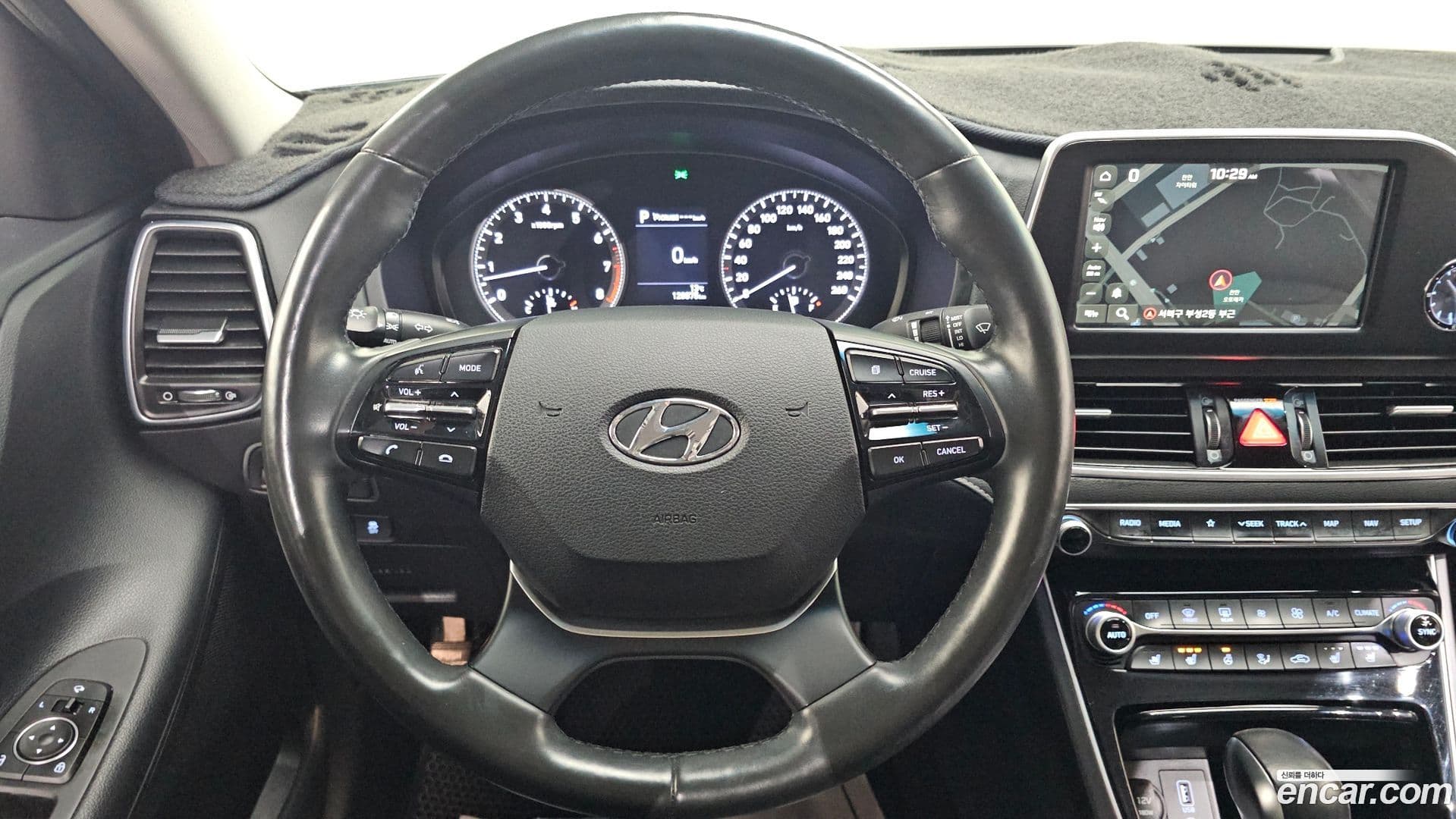 Main__Slider__Photo:Grandeur Hyundai 2018.7-32