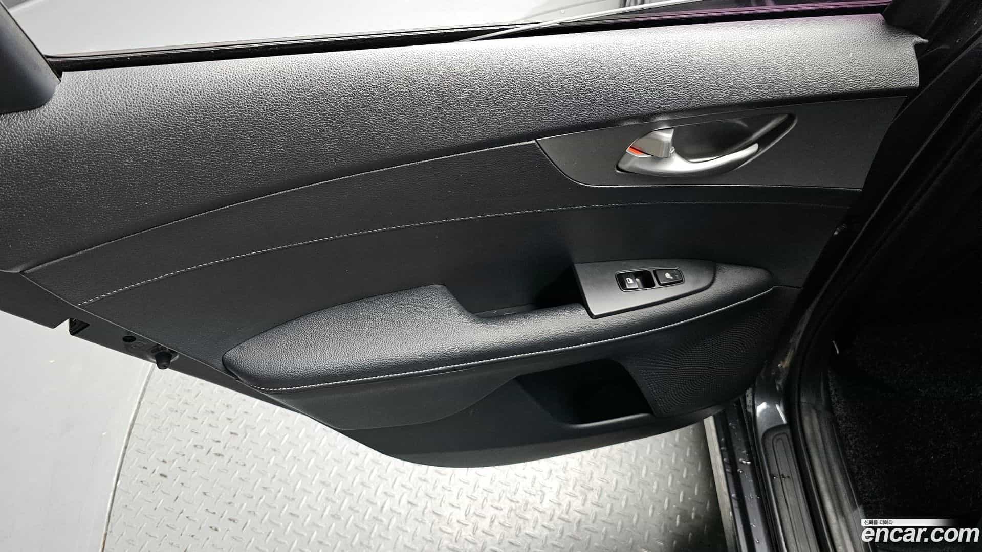 K3 Kia 2018.9-INNER-035