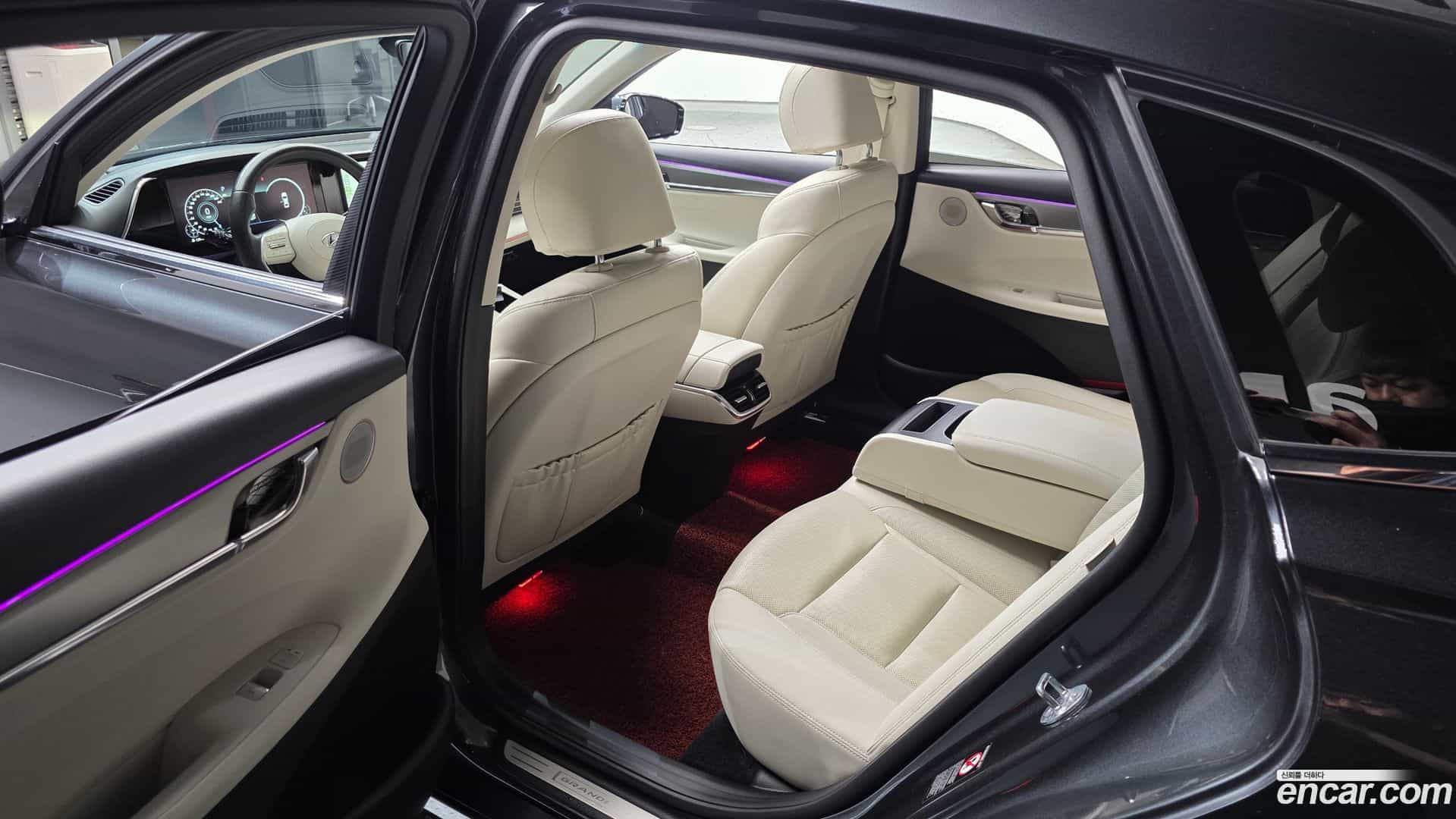 Grandeur Hyundai 2021.6-OPTION-015