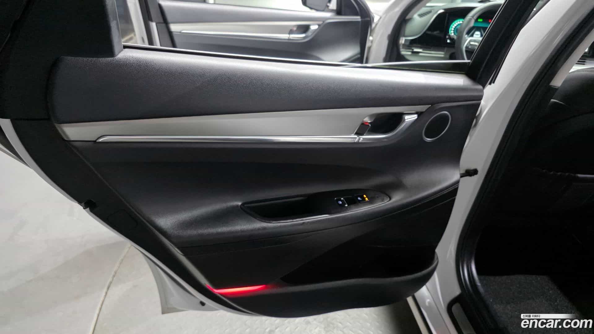 Grandeur Hyundai 2022.2-INNER-035