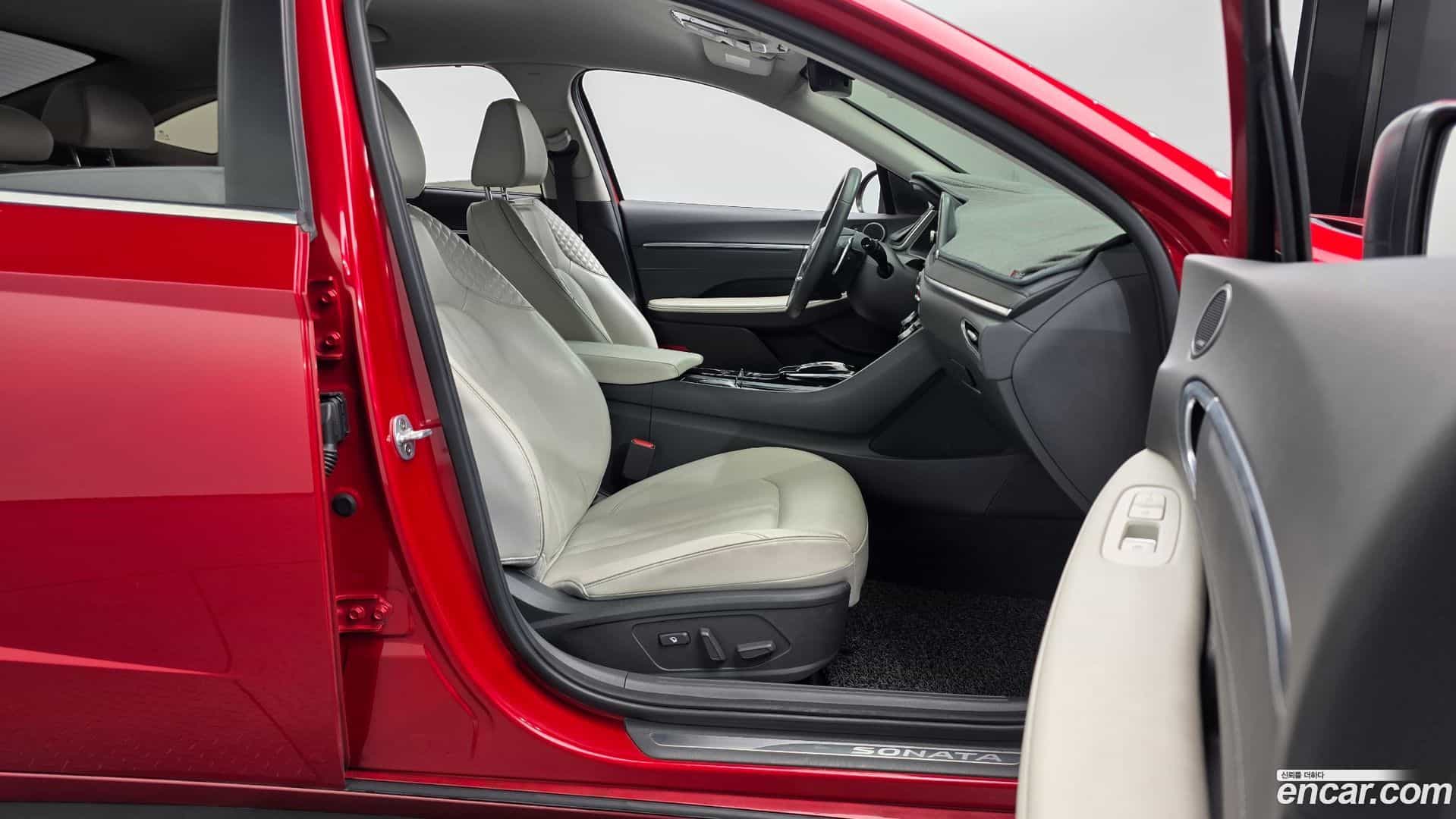 Sonata Hyundai 2019.4-OPTION-015