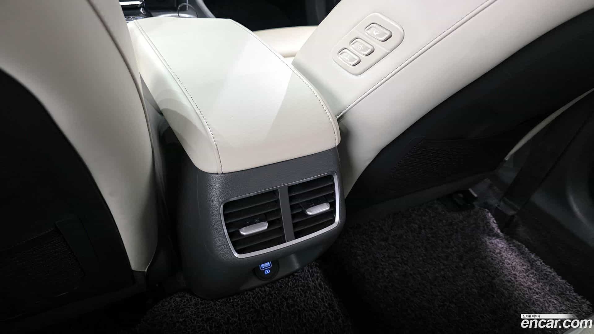 Sonata Hyundai 2019.4-OPTION-044
