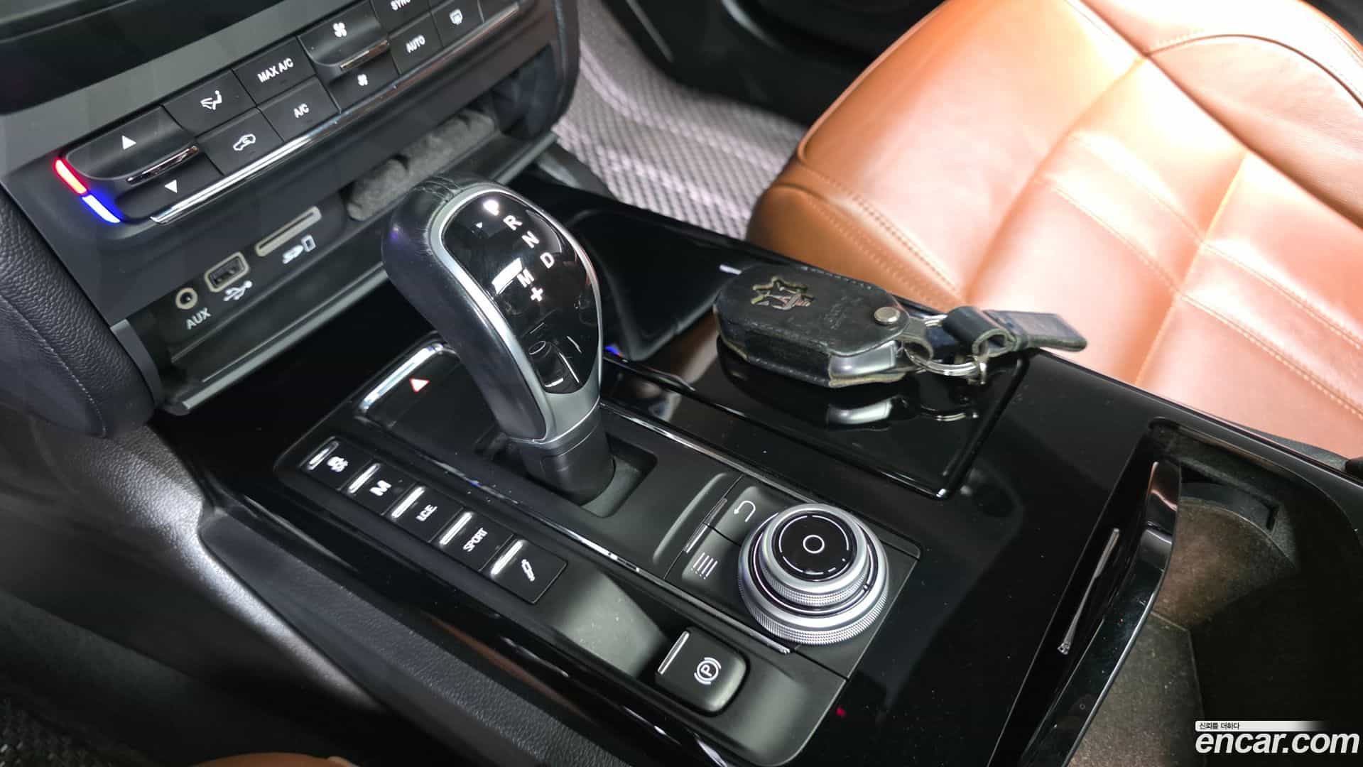 Ghibli Maserati 2017.9-INNER-009