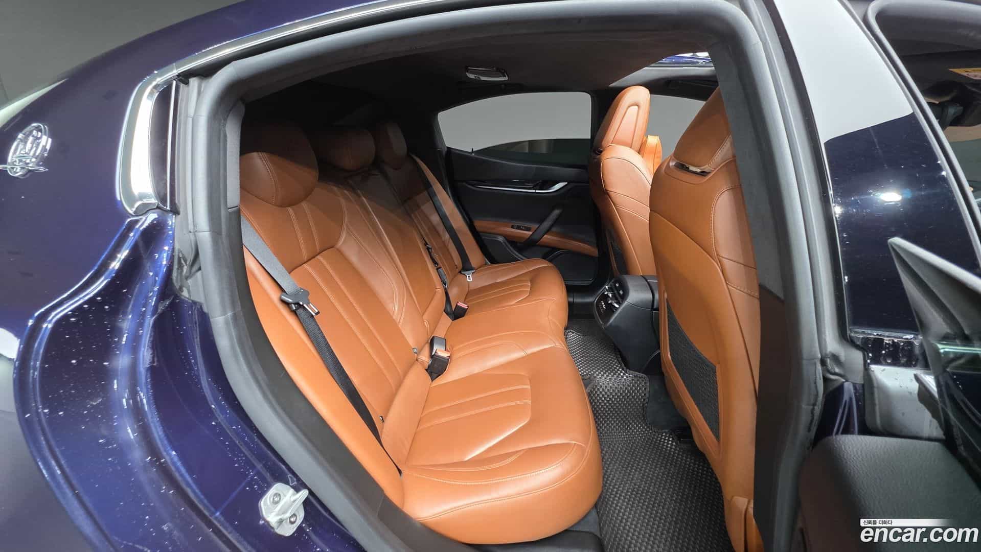 Ghibli Maserati 2017.9-OPTION-022