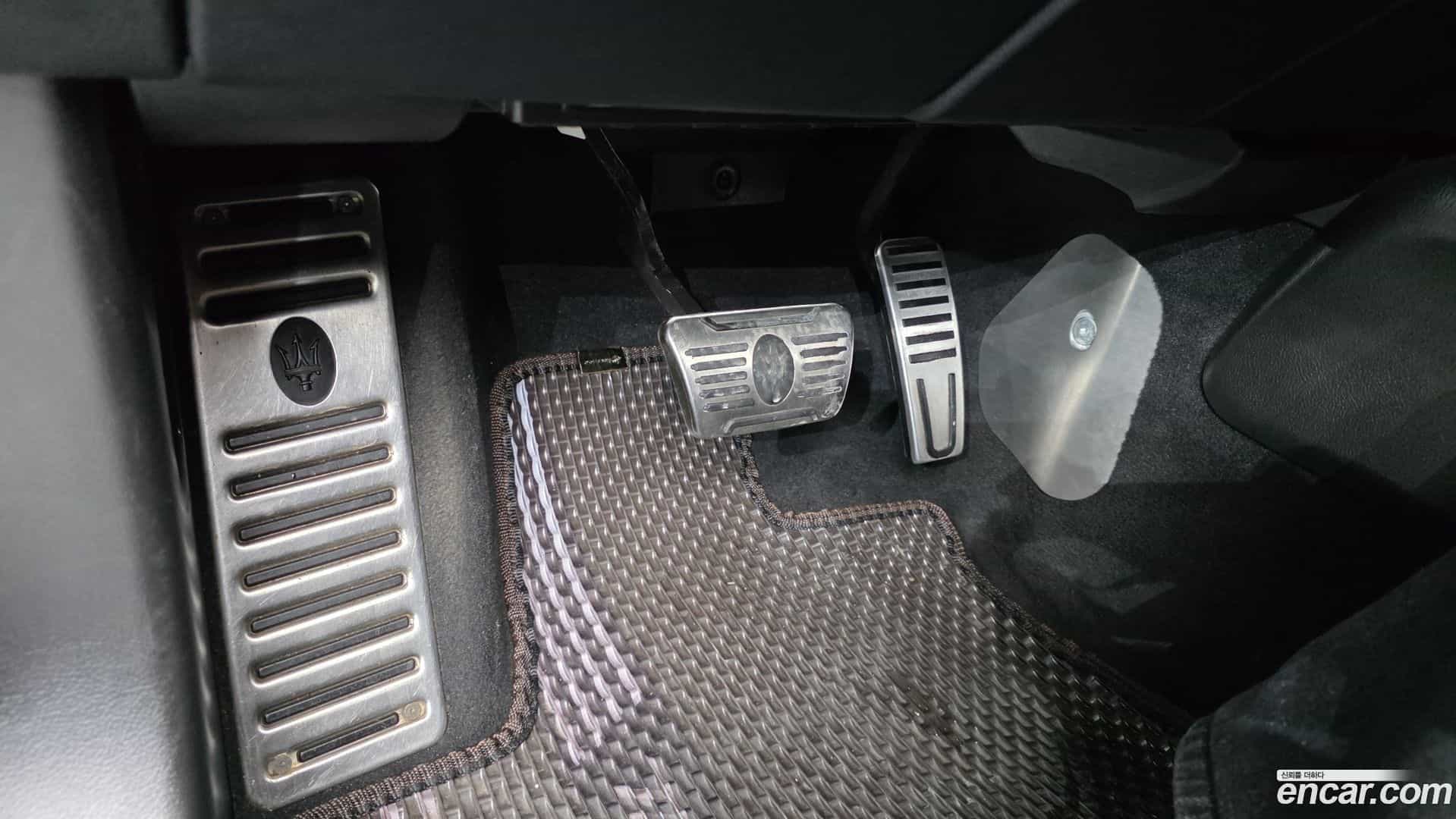 Ghibli Maserati 2017.9-OPTION-040
