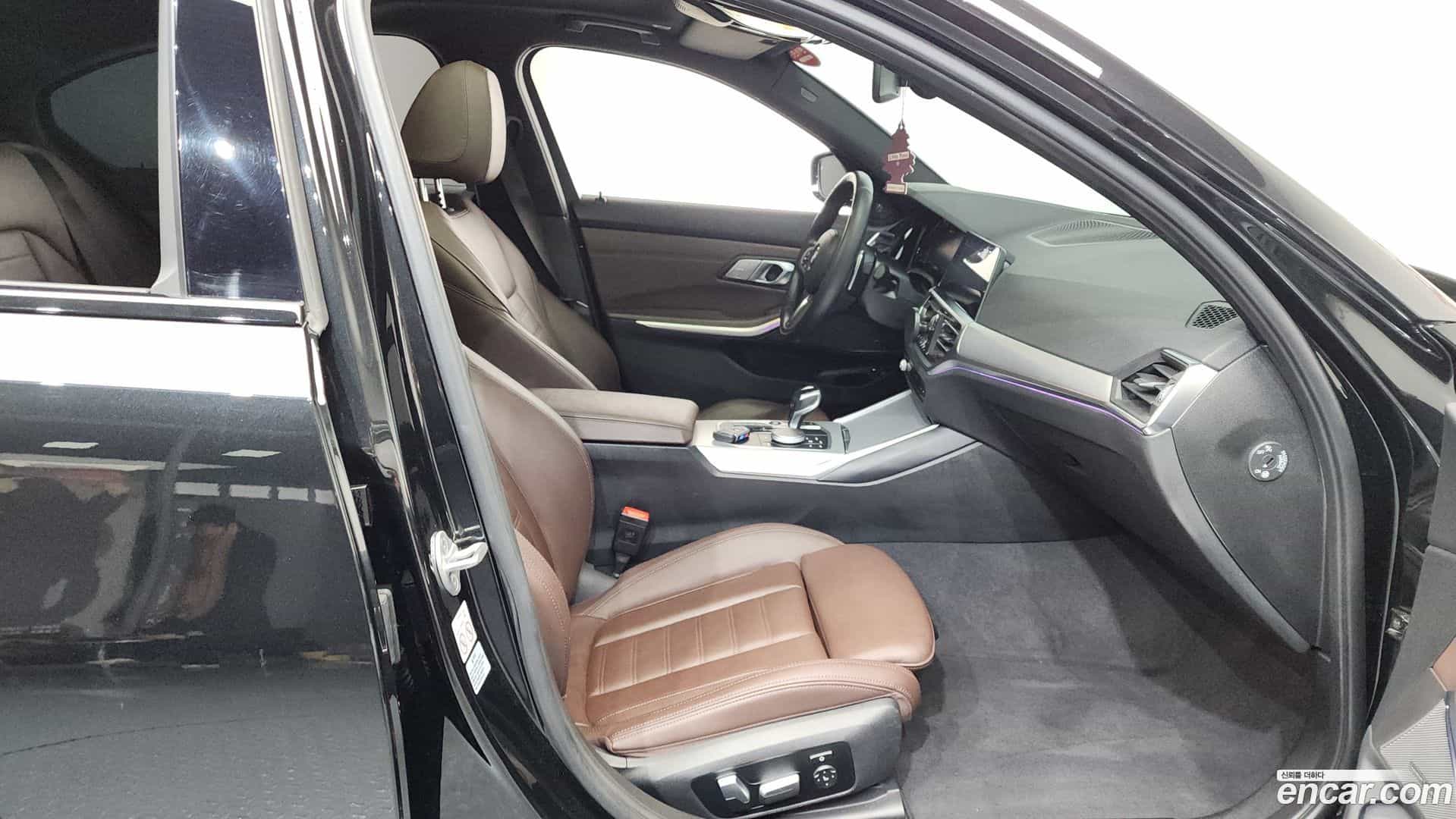 3-Series BMW 2021.5-INNER-036