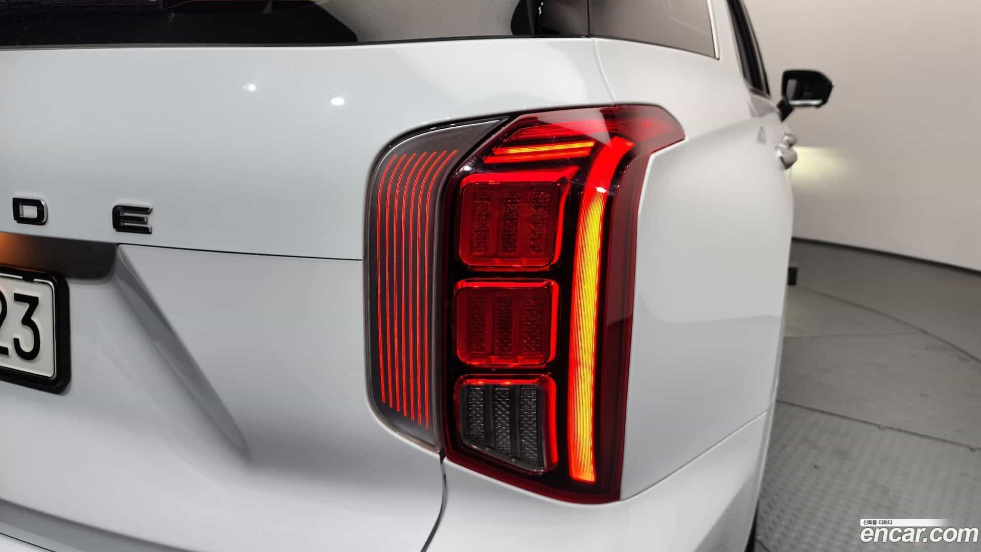 Palisade Hyundai 2023.0-OUTER-033