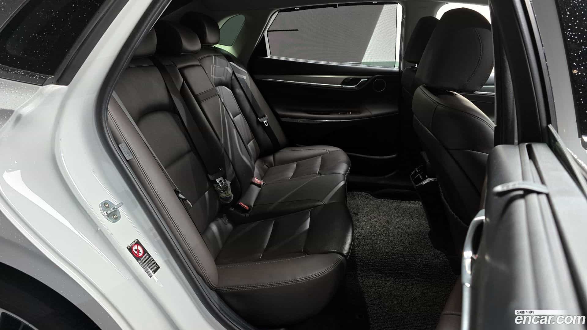 Grandeur Hyundai 2020.3-OPTION-015