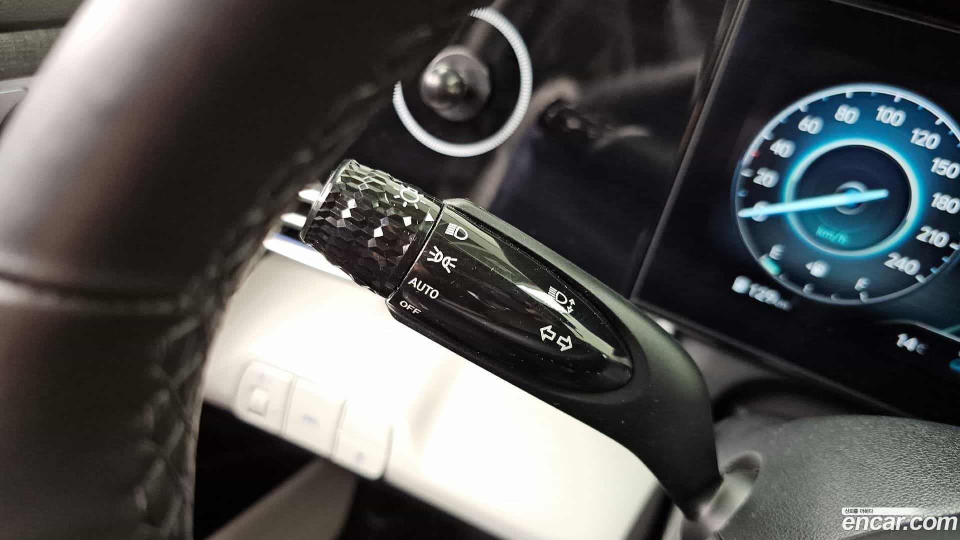 AVANTE Hyundai 2021.5-OPTION-023