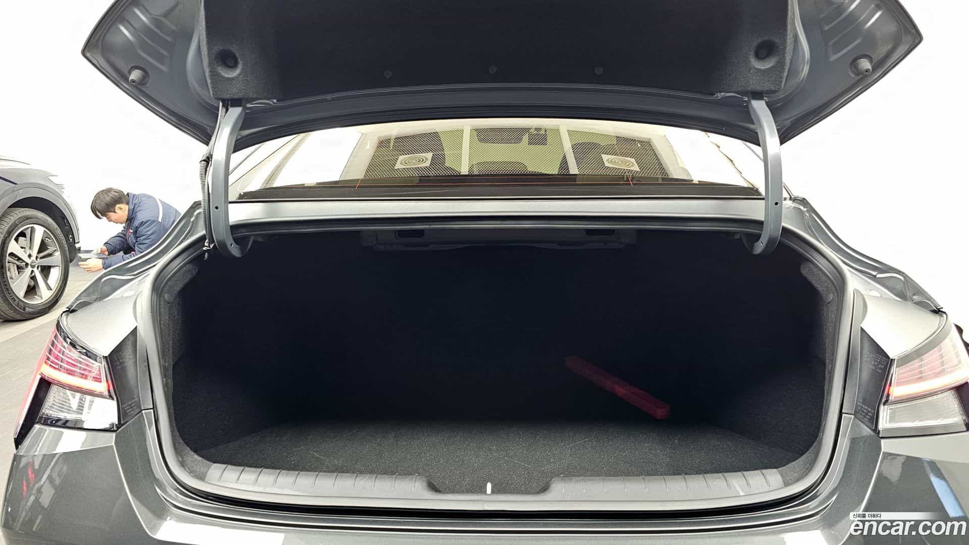 AVANTE Hyundai 2021.5-OPTION-024