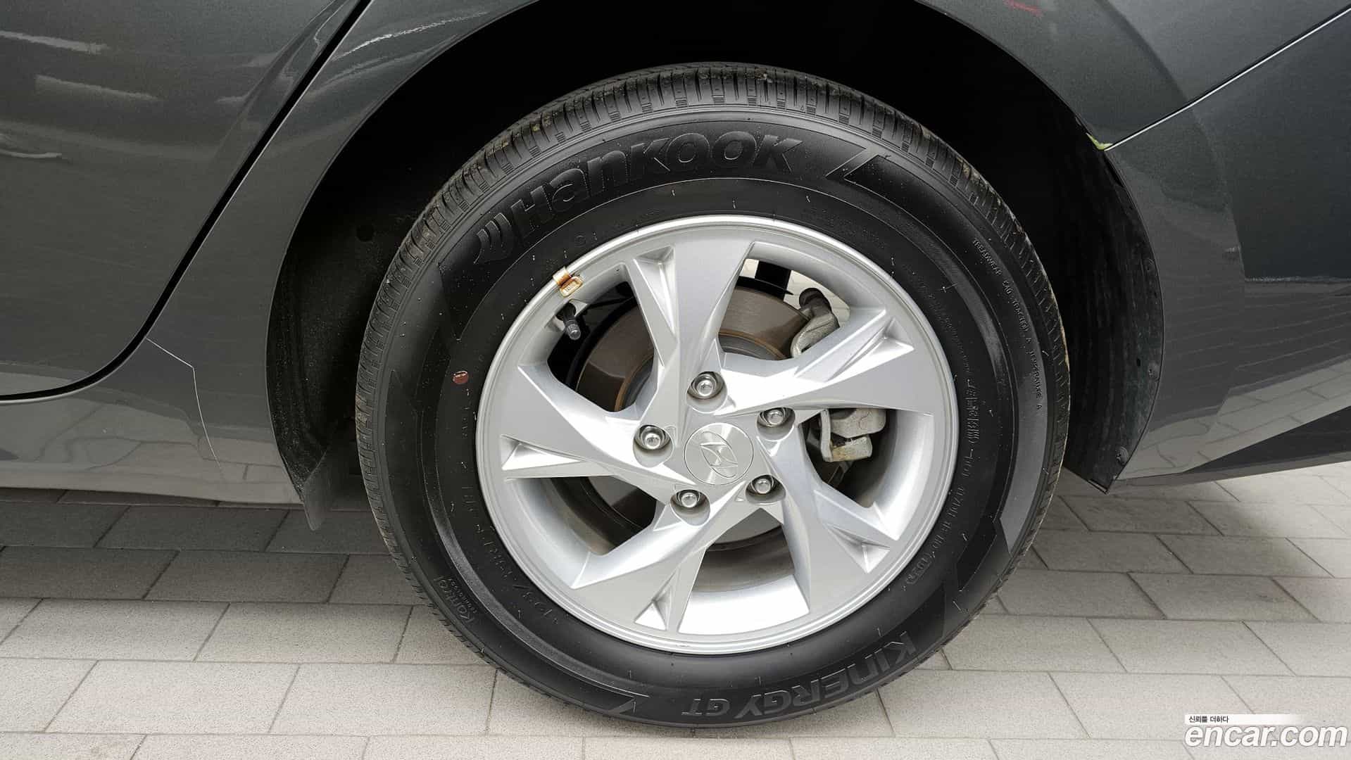 AVANTE Hyundai 2021.5-OUTER-031
