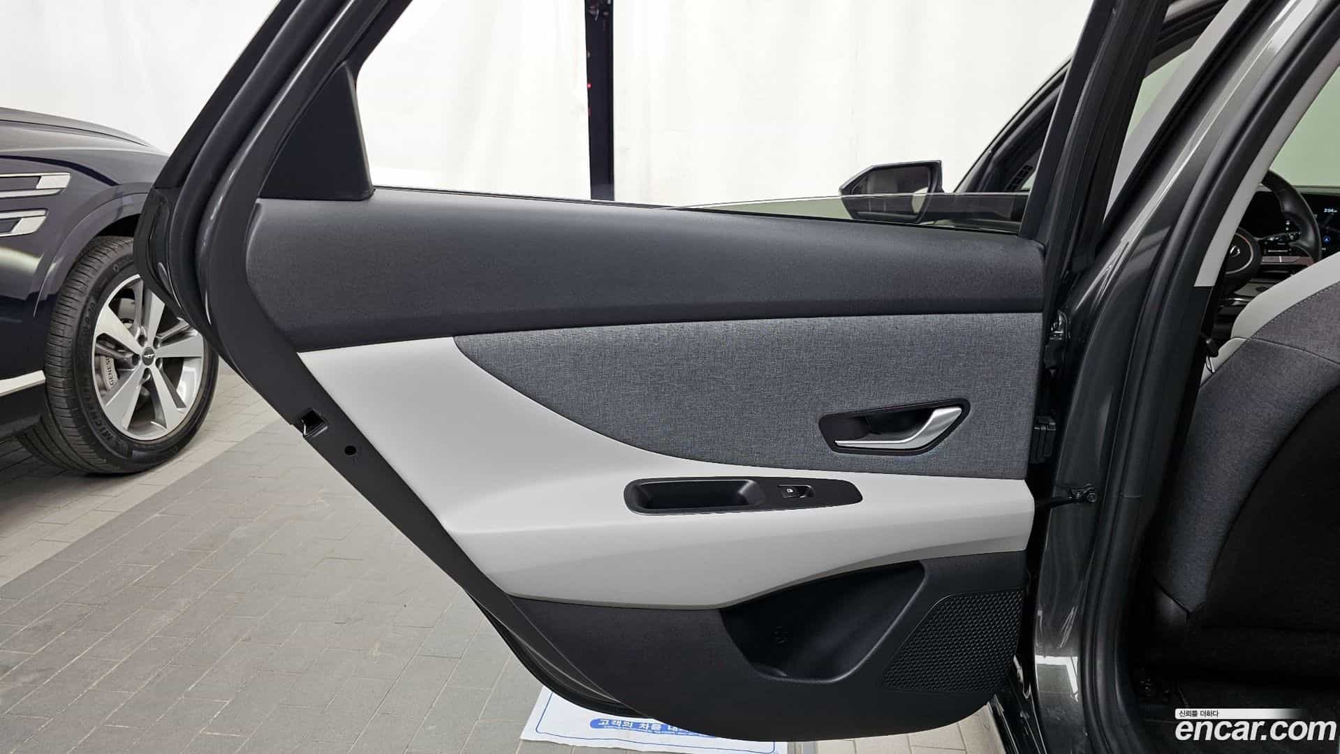 AVANTE Hyundai 2021.5-INNER-035