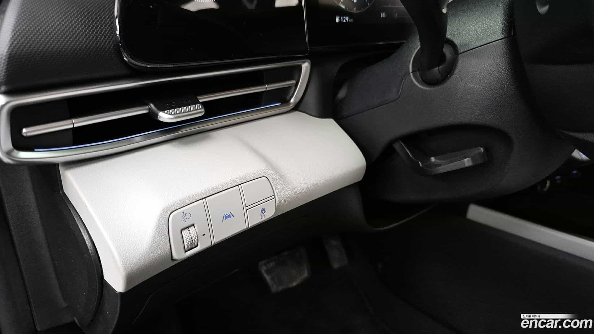 AVANTE Hyundai 2021.5-OPTION-043
