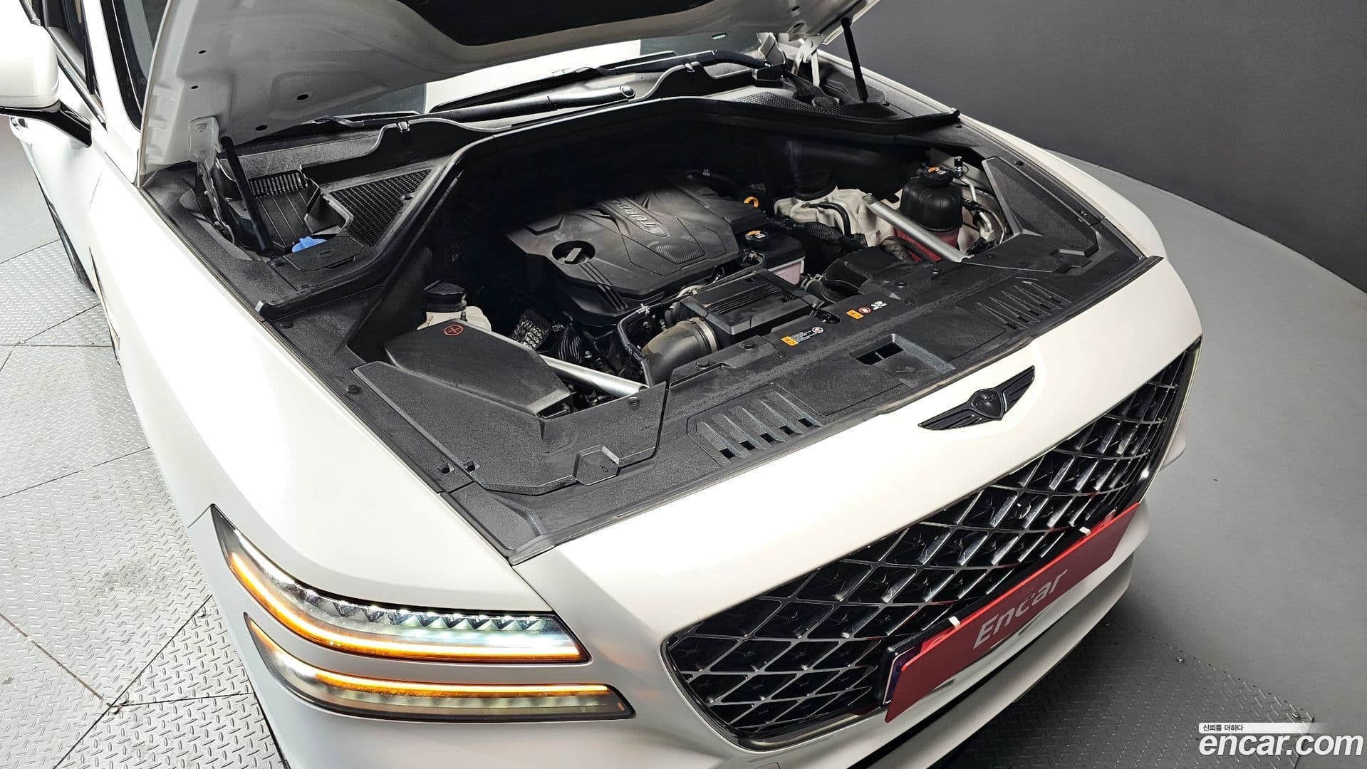 Main__Slider__Photo:GV80 Genesis 2024.1-5