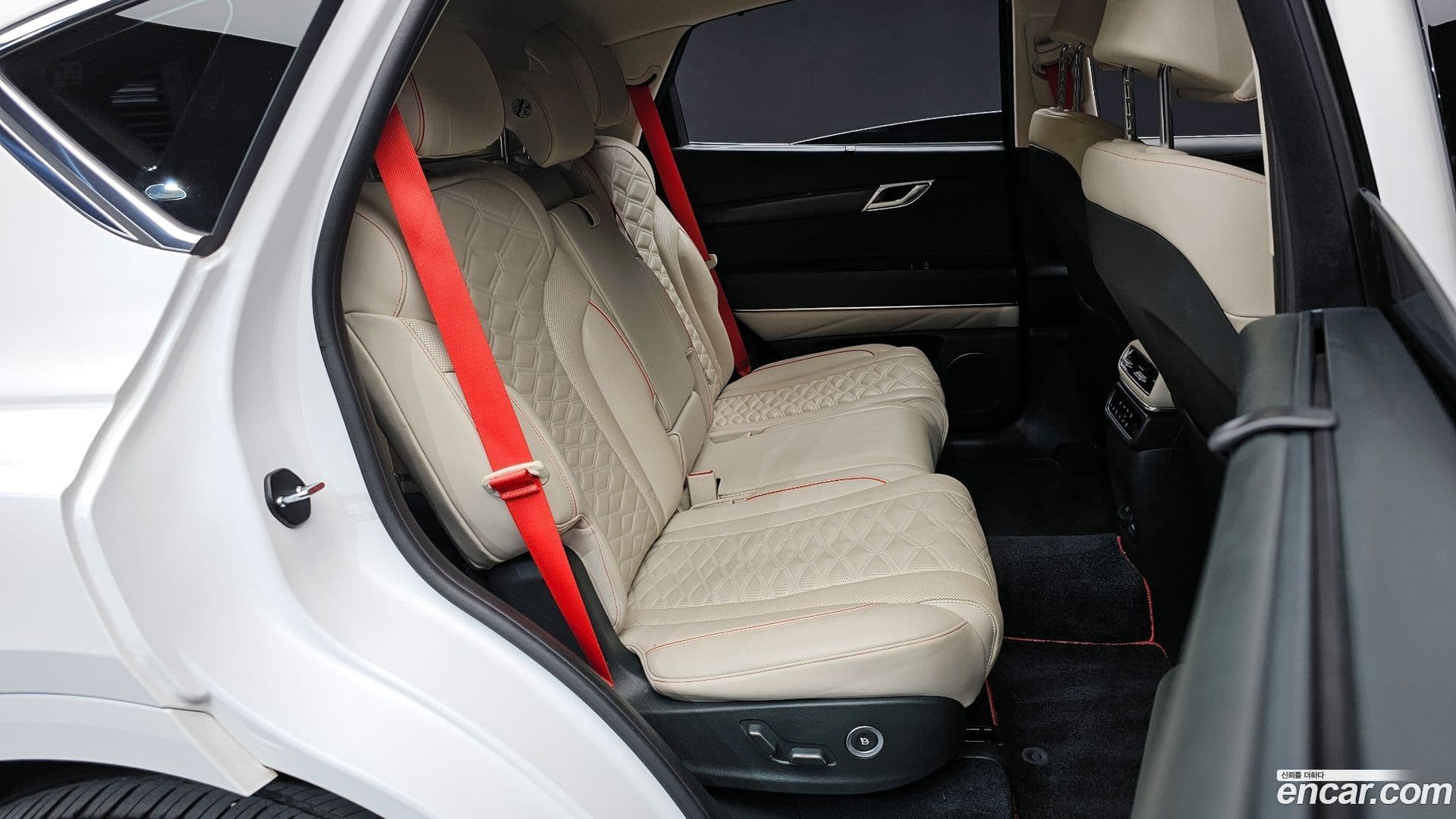Main__Slider__Photo:GV80 Genesis 2024.1-10