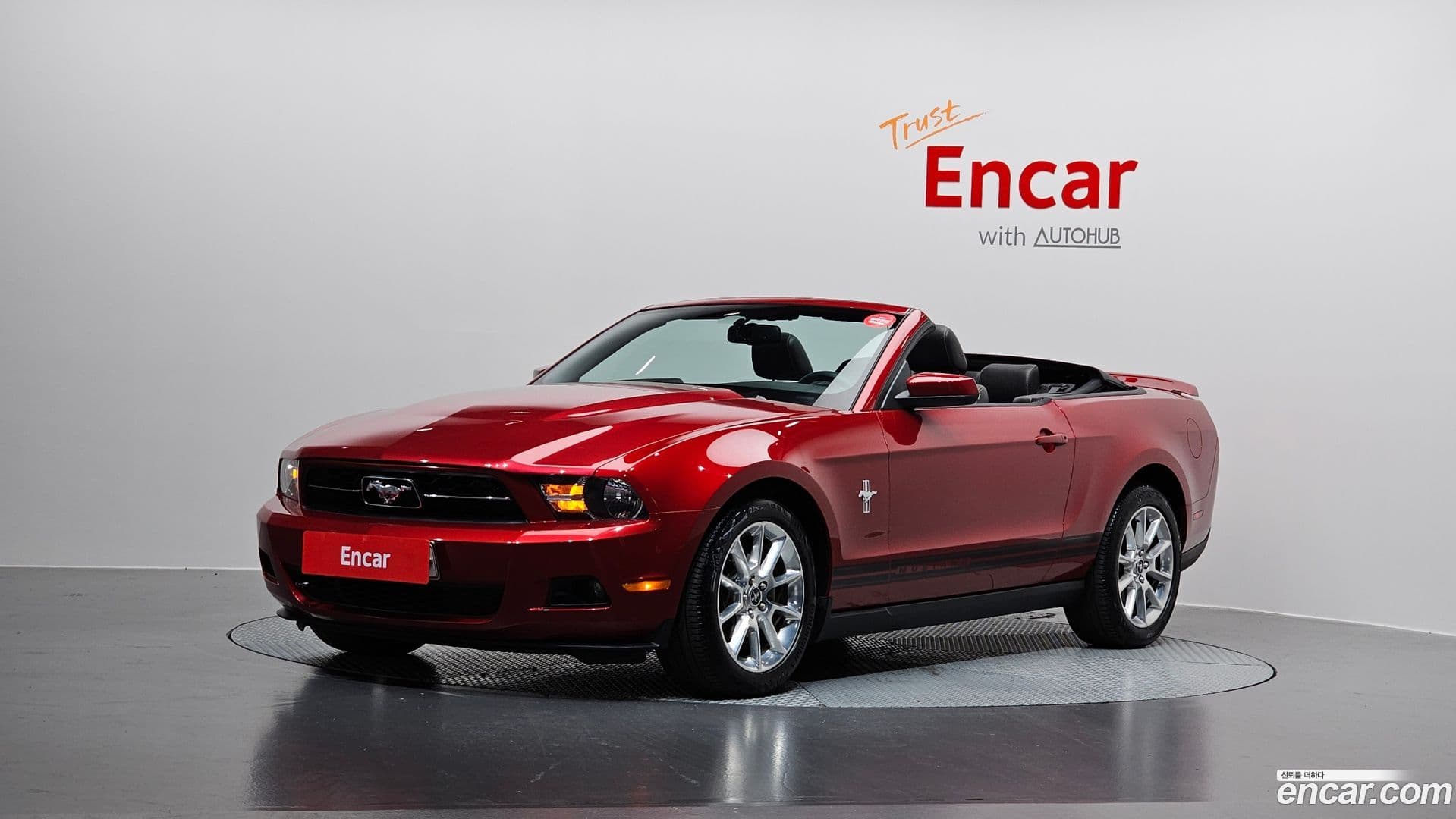 Main__Slider__Photo:Mustang Ford 2009.9-0