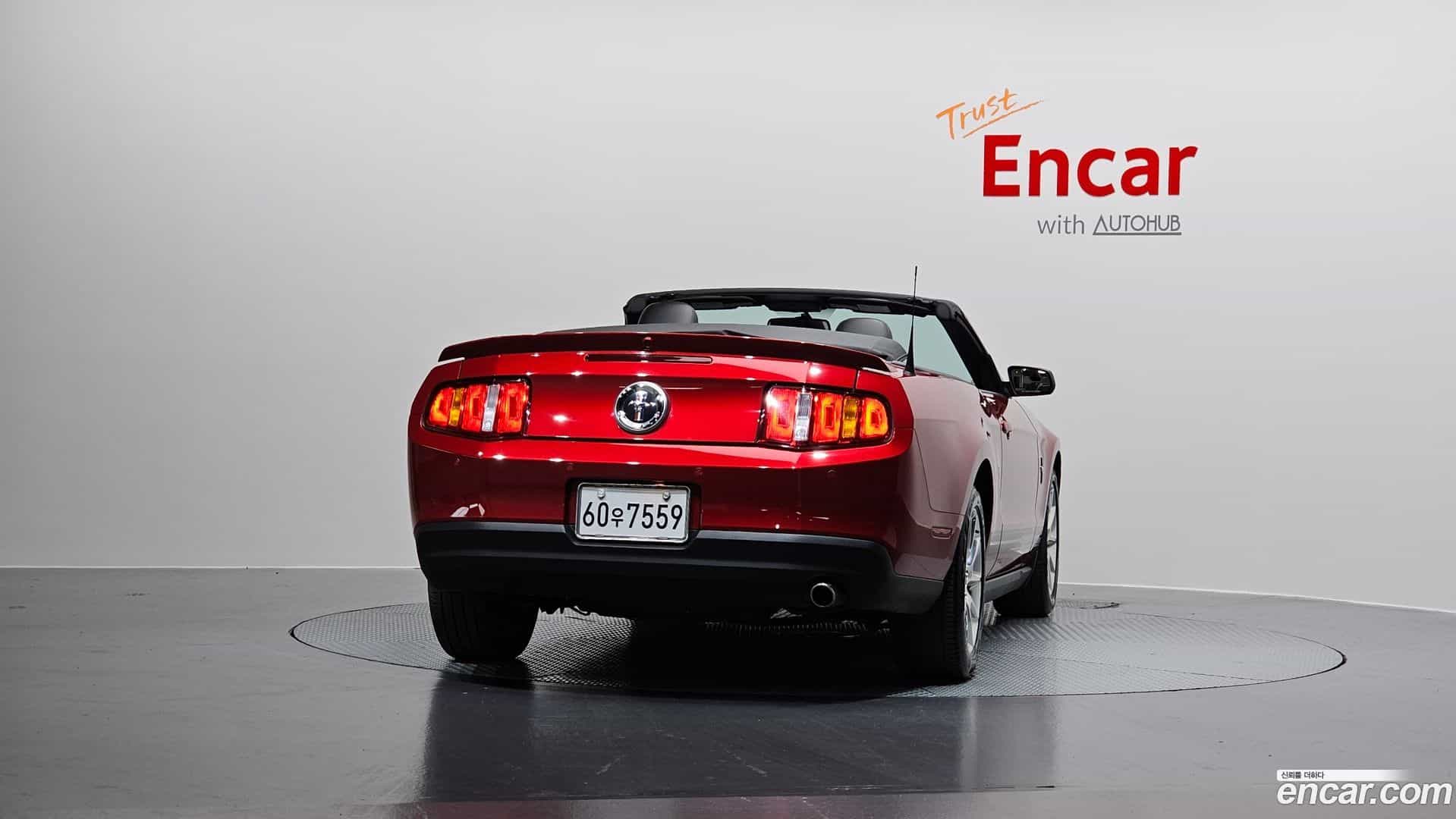 Mustang Ford 2009.9-OUTER-004