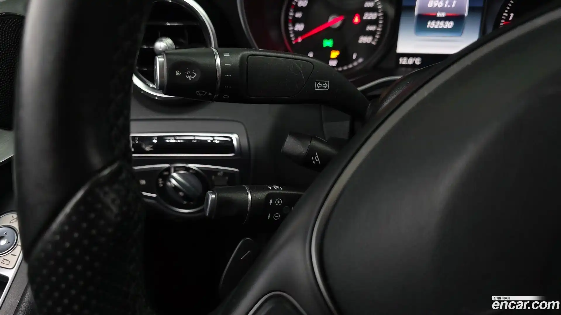 C-Class Mercedes-Benz 2016.4-OPTION-023