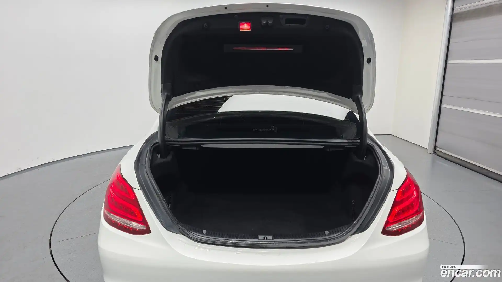 C-Class Mercedes-Benz 2016.4-OPTION-024