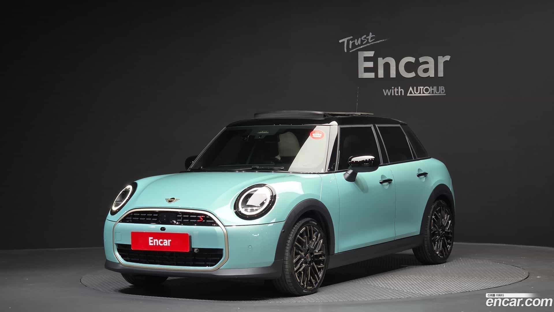 Cooper Mini 2025.2-OUTER-001