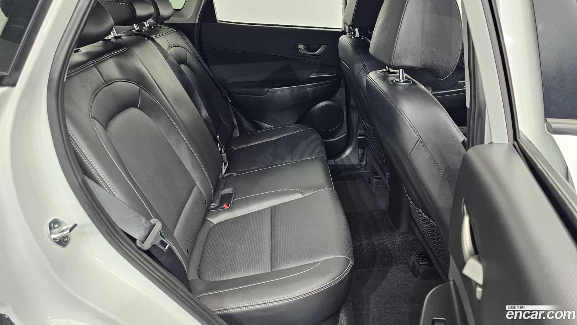 Kona Hyundai 2018.4-INNER-036