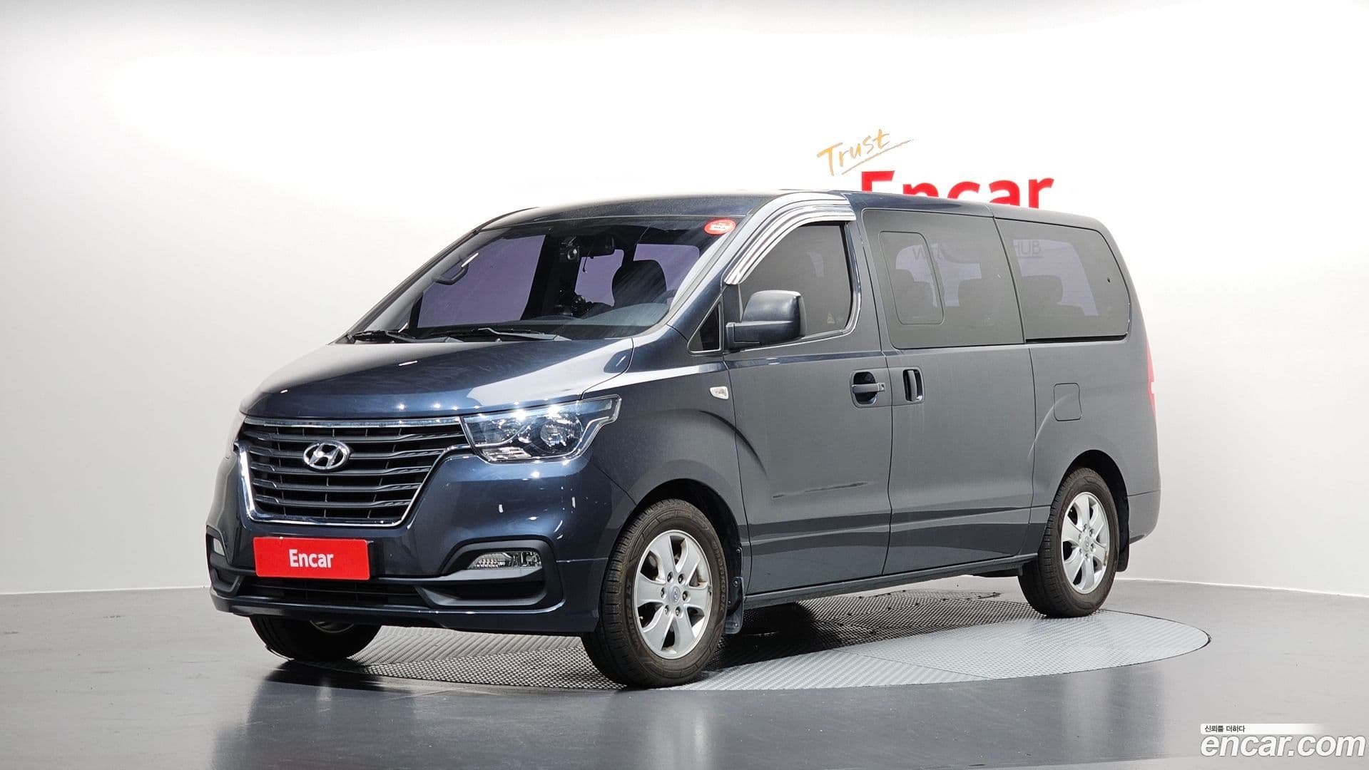 Main__Slider__Photo:Starex Hyundai 2018.8-0