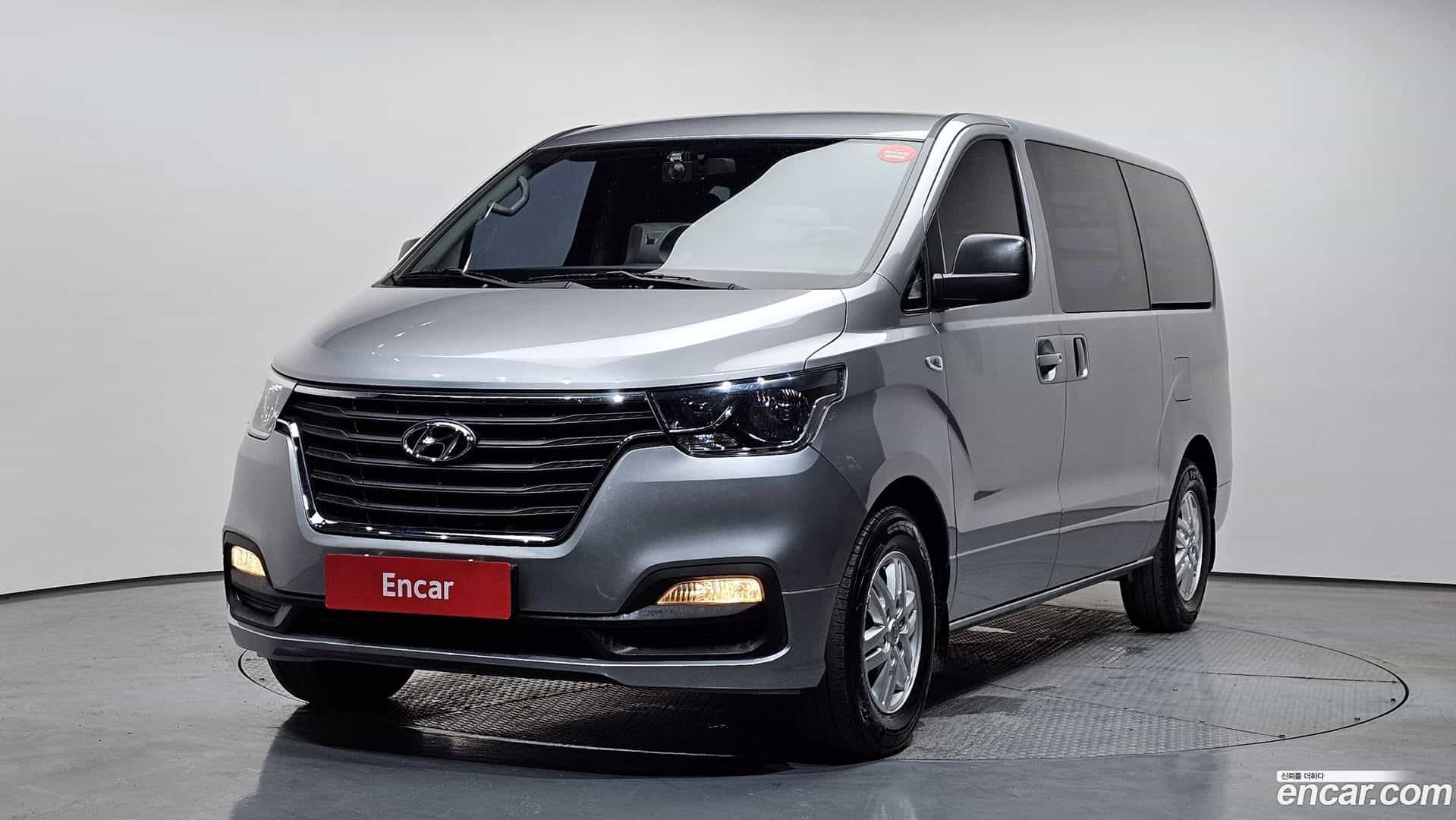 Starex Hyundai 2018.10-OUTER-001