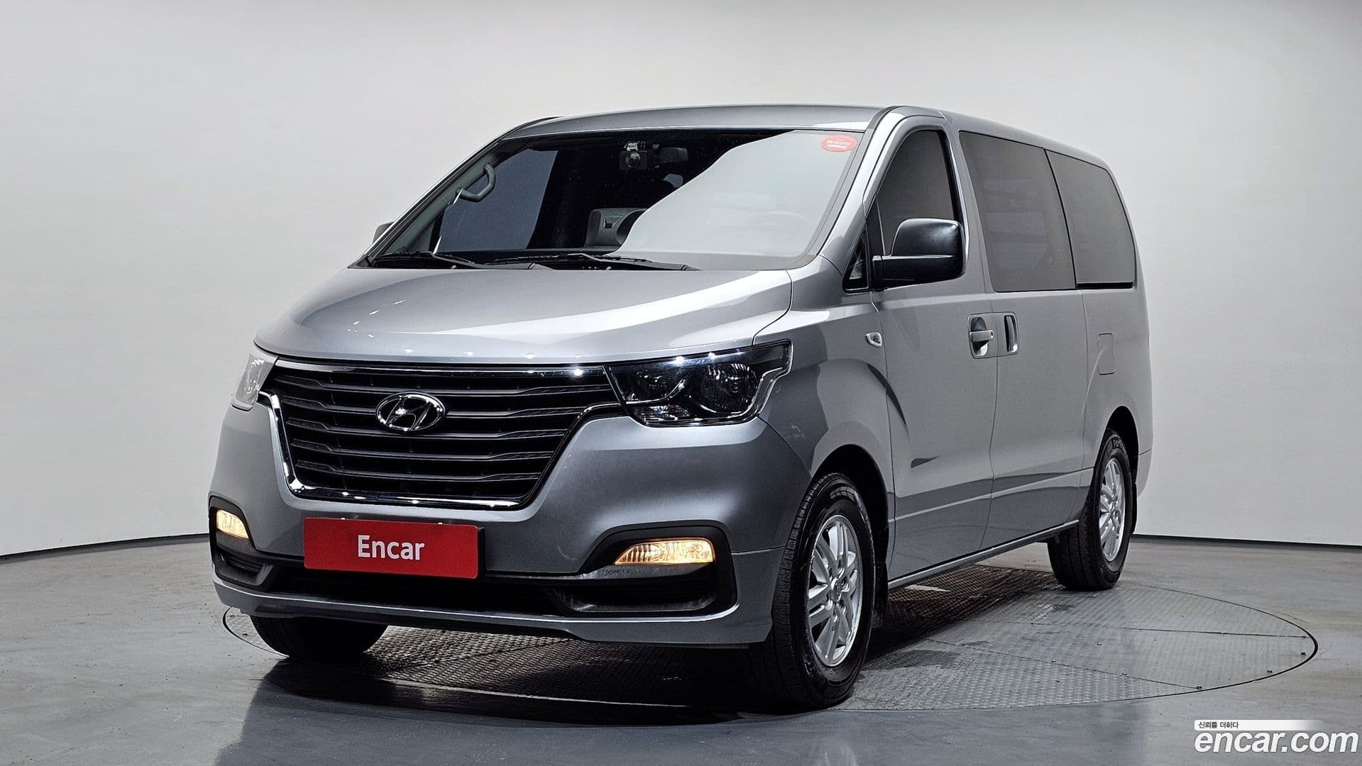 Main__Slider__Photo:Starex Hyundai 2018.10-0
