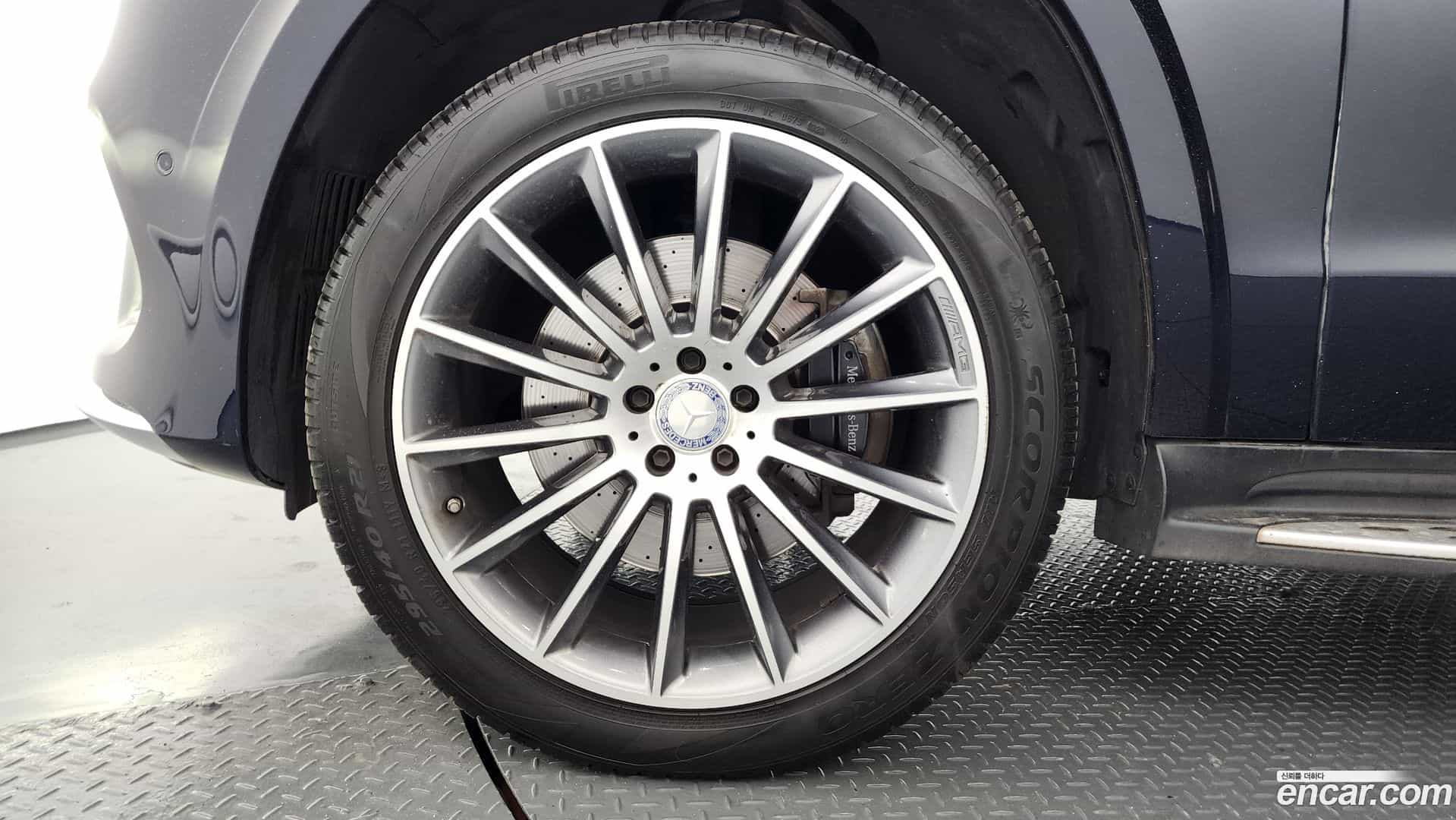 GLS-Class Mercedes-Benz 2017.9-OUTER-005