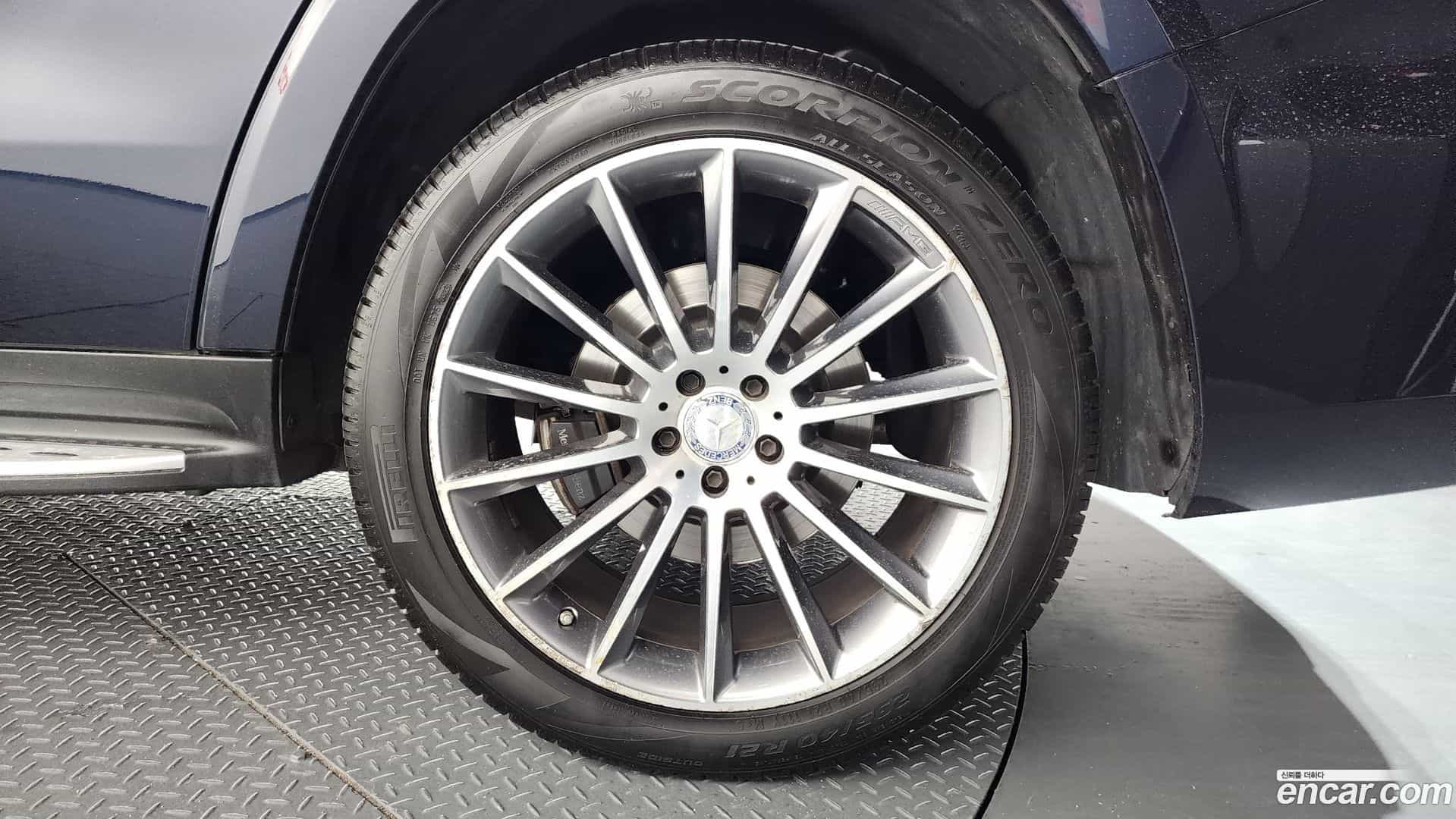 GLS-Class Mercedes-Benz 2017.9-OUTER-031