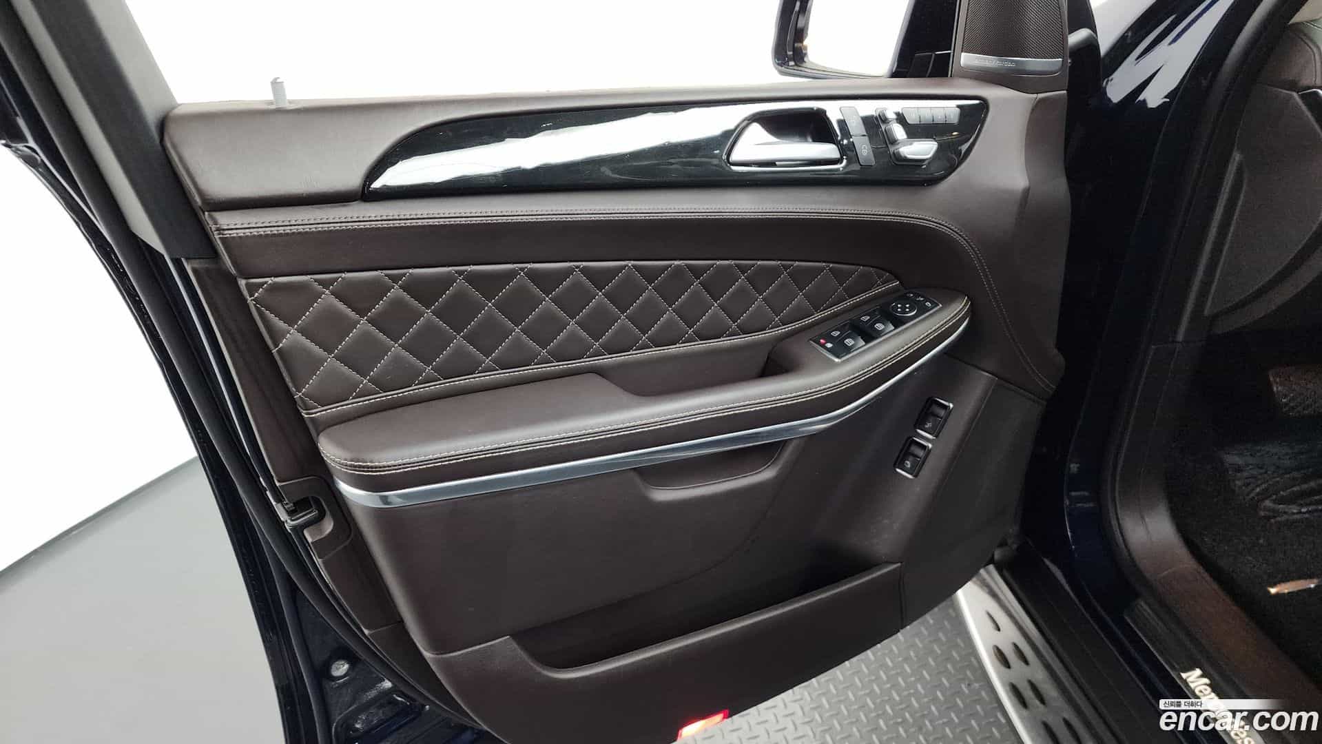 GLS-Class Mercedes-Benz 2017.9-INNER-034