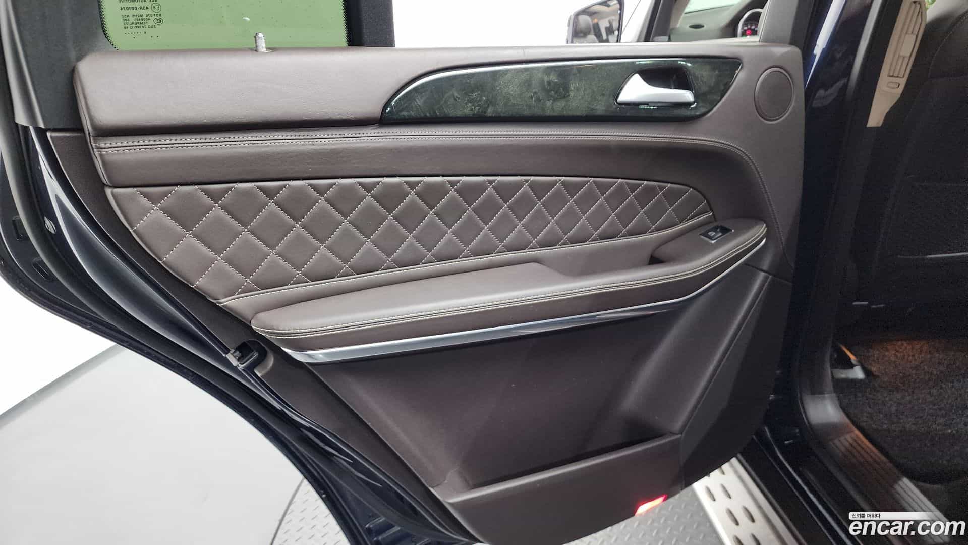 GLS-Class Mercedes-Benz 2017.9-INNER-035